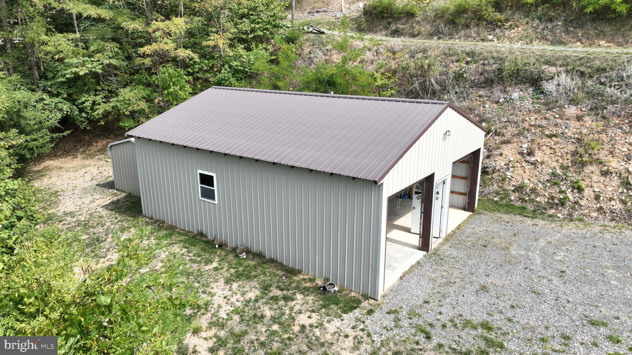 DEERFIELD HIGHLANDS - Residential