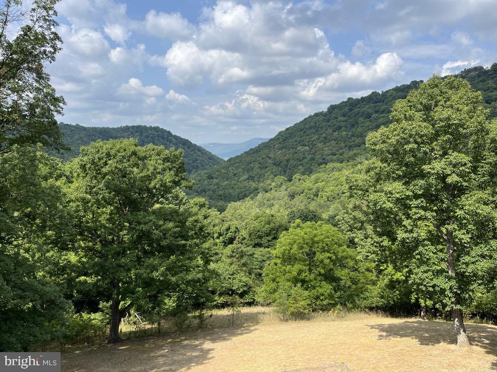 DEERFIELD HIGHLANDS - Residential