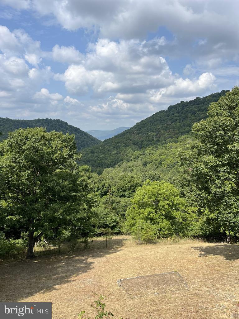 DEERFIELD HIGHLANDS - Residential