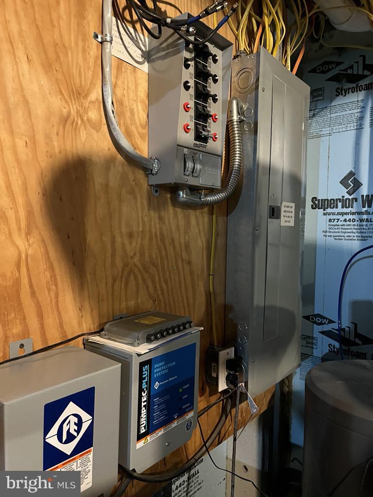 DEERFIELD HIGHLANDS - Residential