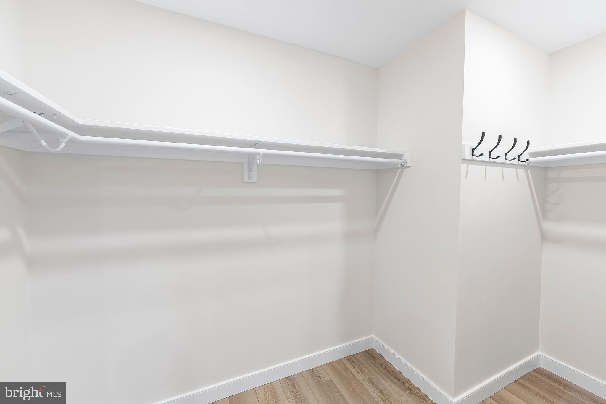 HILLSIDE - Residential