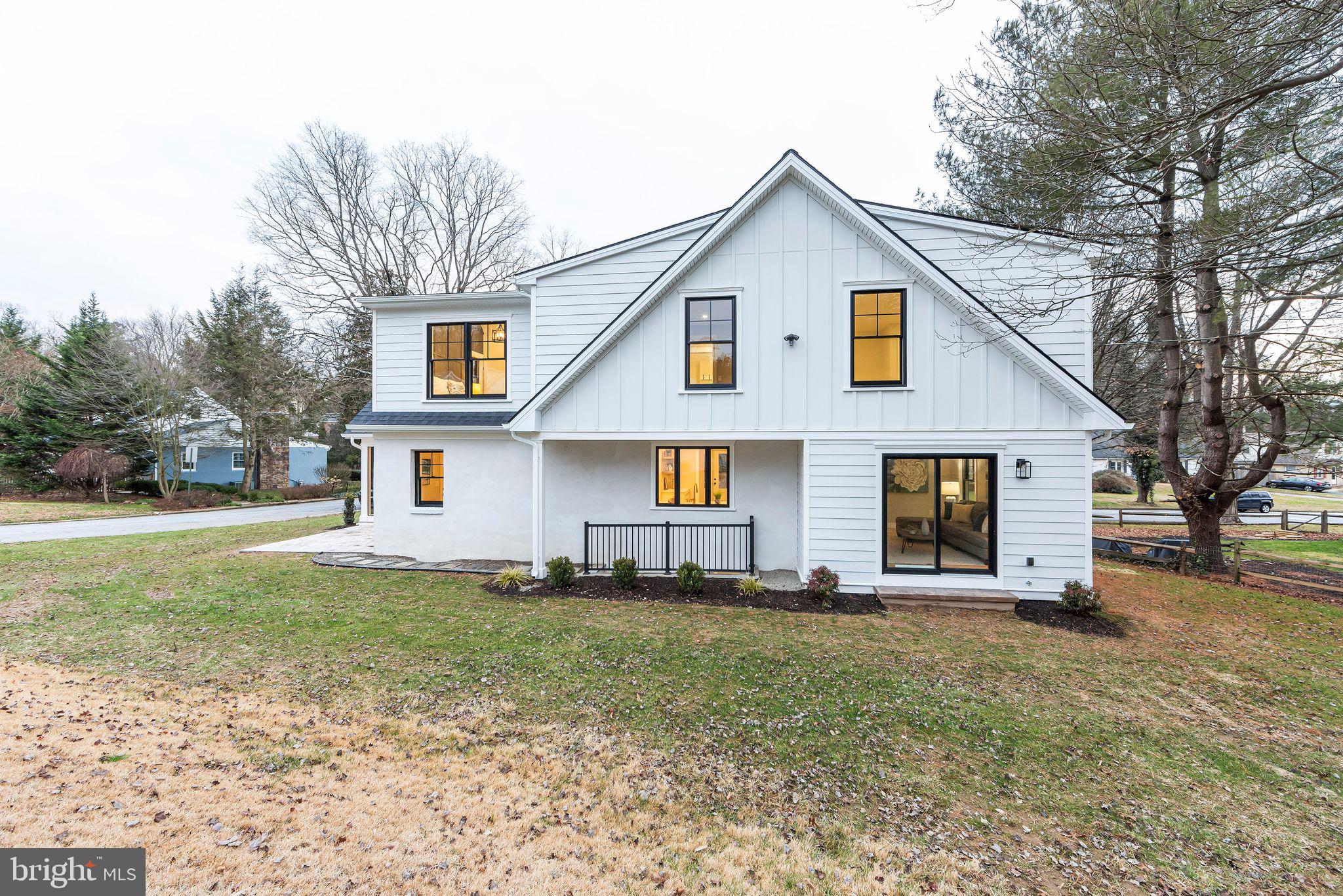 HILLSIDE - Residential