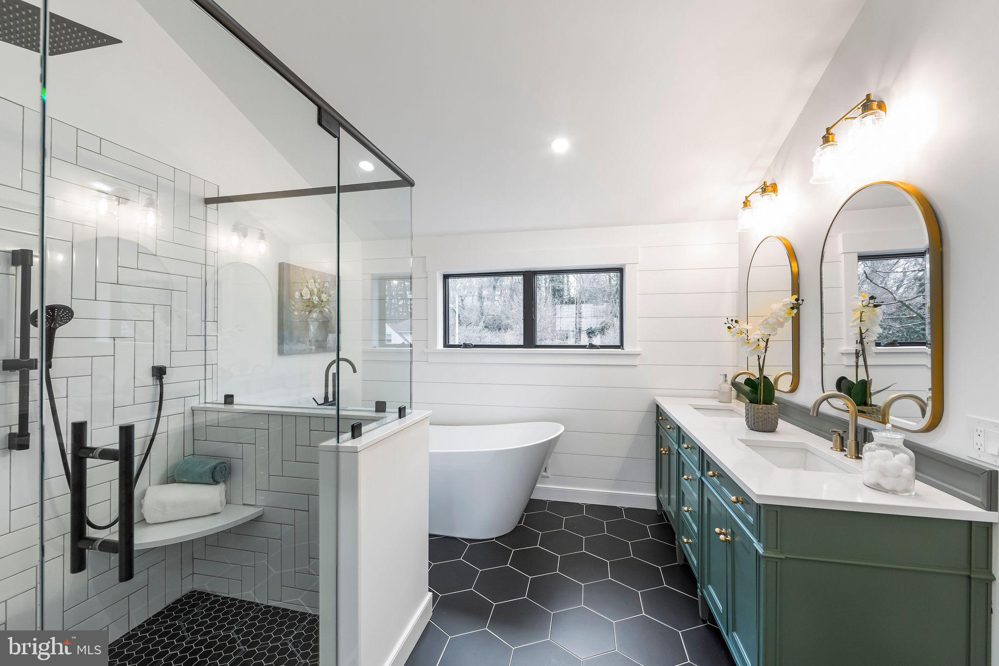 HILLSIDE - Residential