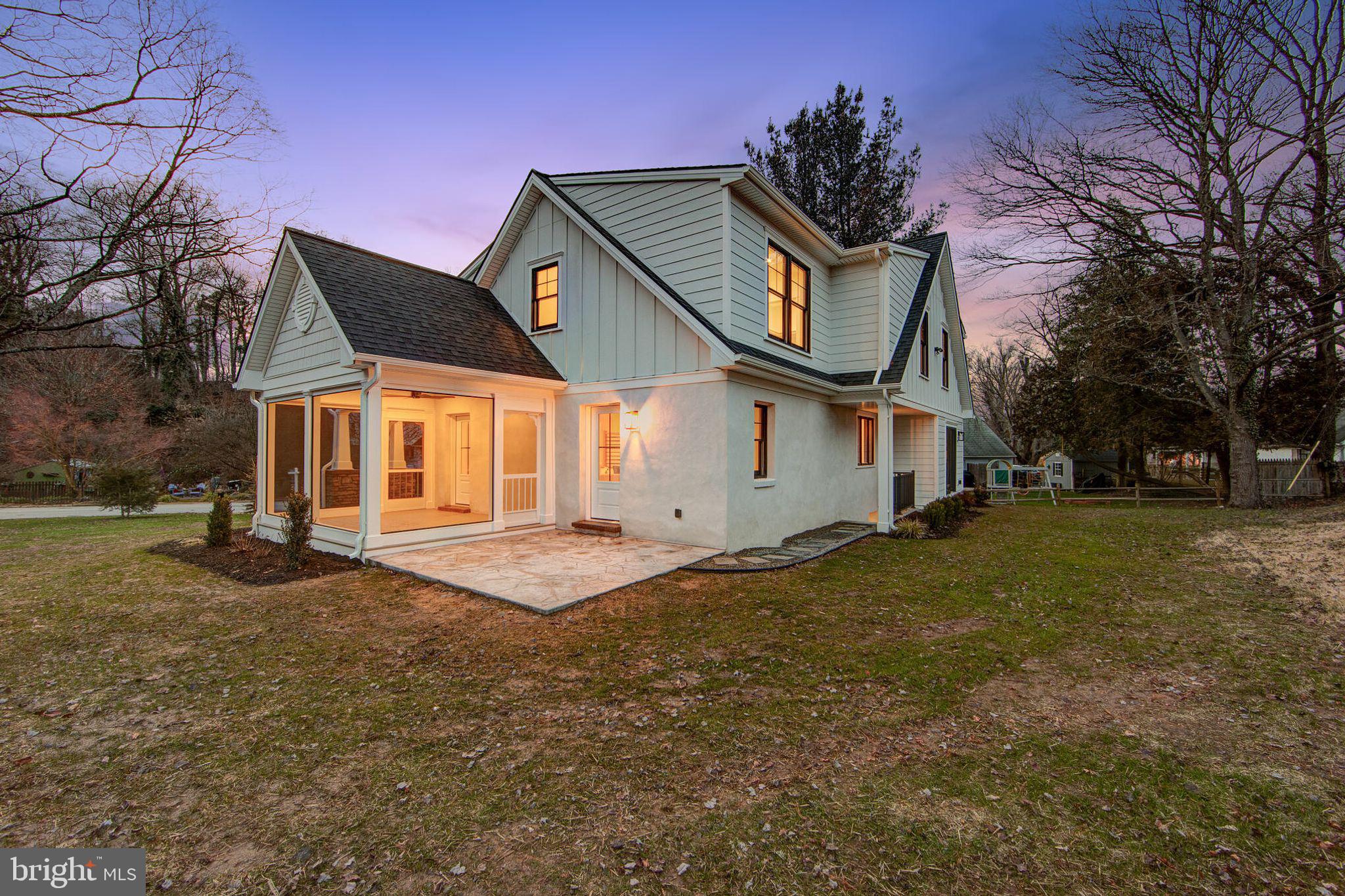 HILLSIDE - Residential