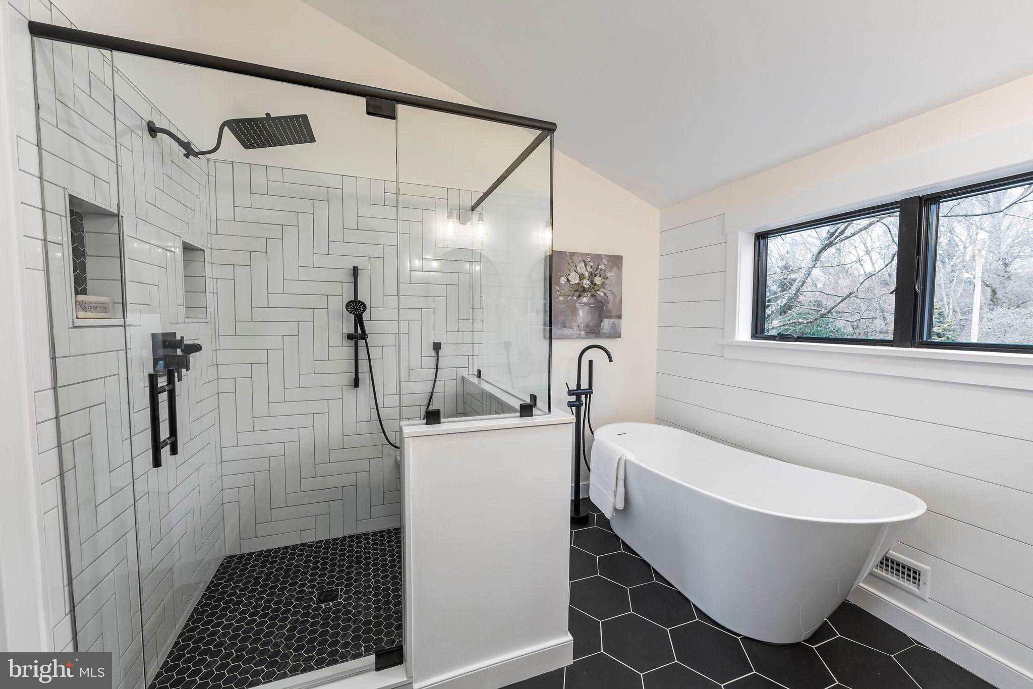 HILLSIDE - Residential