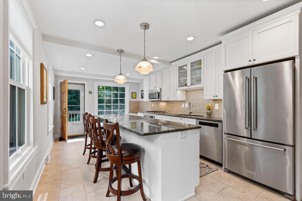 CHESTNUT HILL - Residential