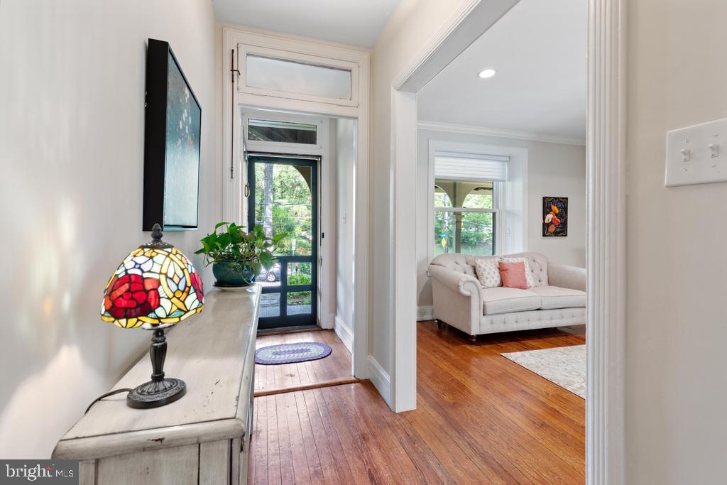 CHESTNUT HILL - Residential