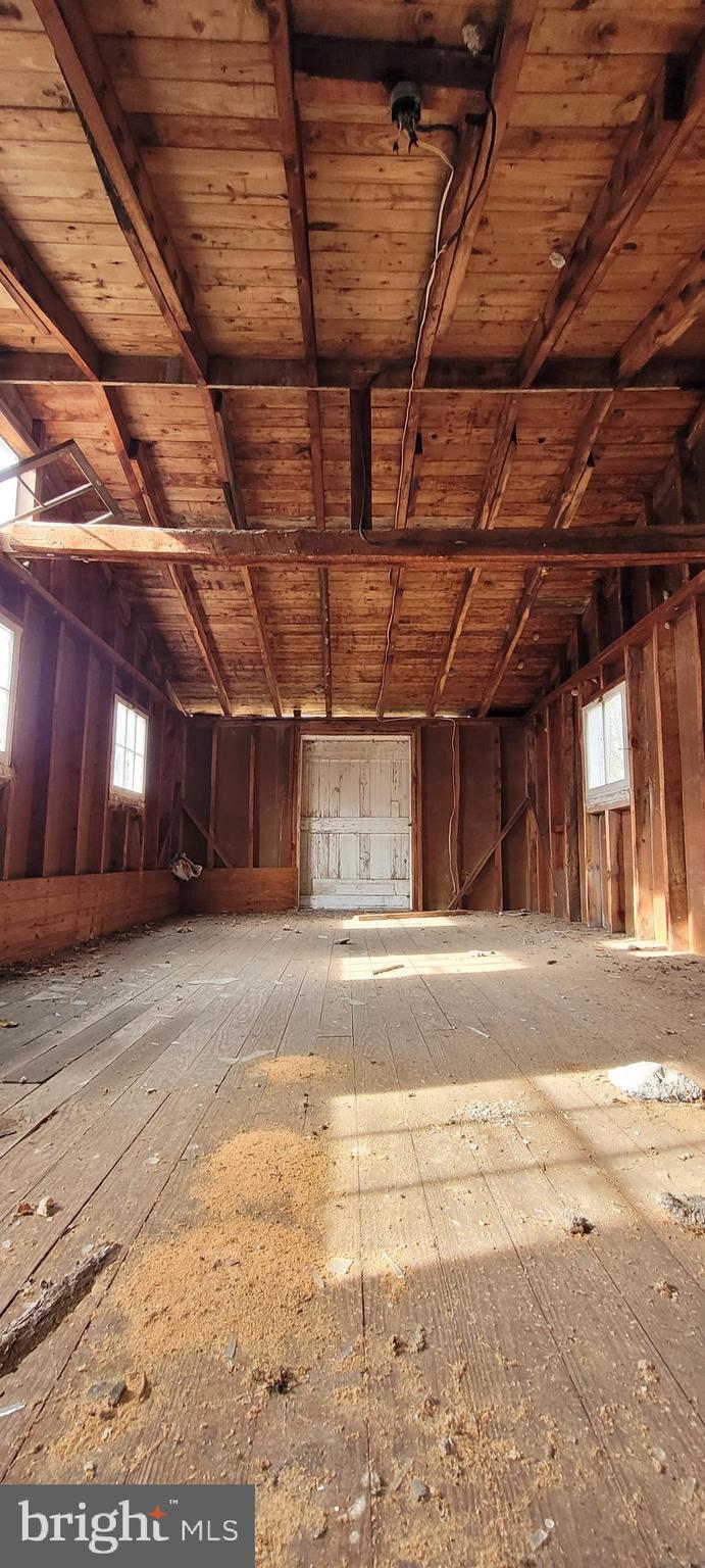 WINDY HILL - Residential