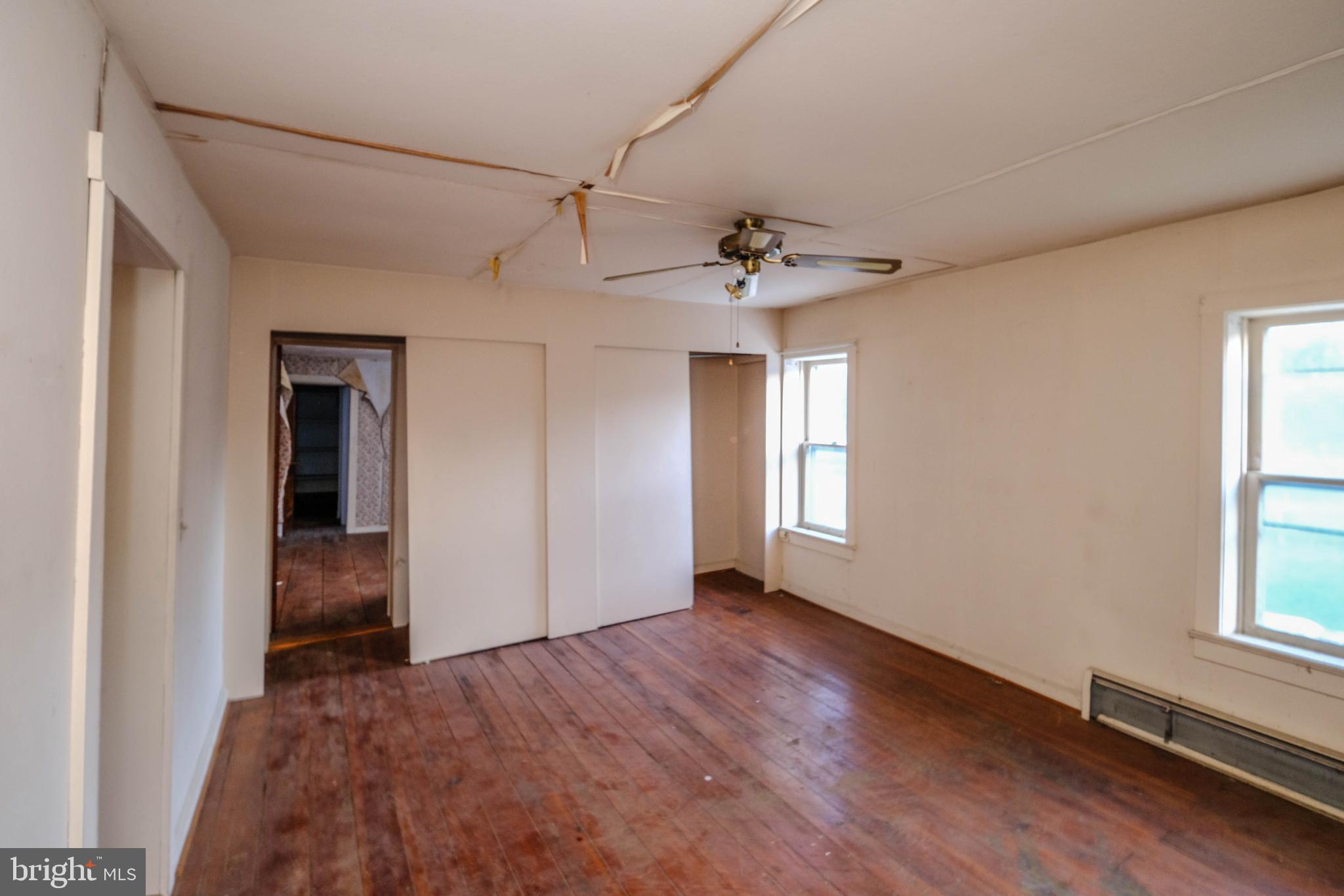 WINDY HILL - Residential