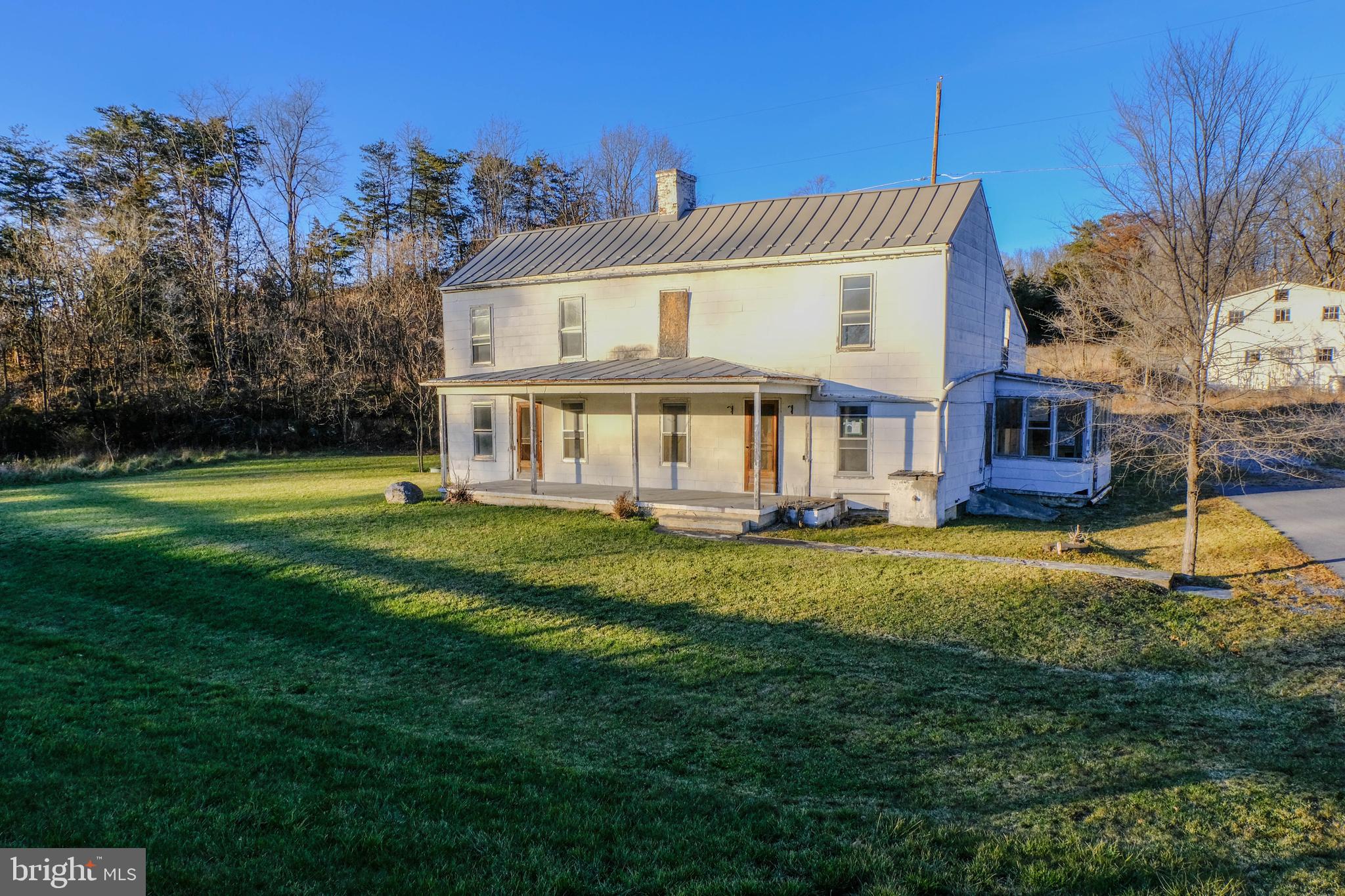 WINDY HILL - Residential