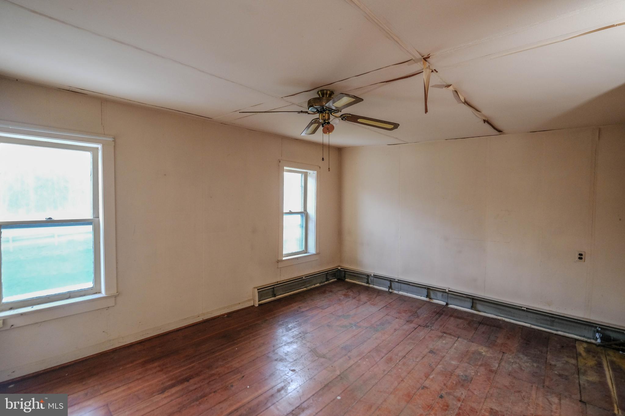 WINDY HILL - Residential