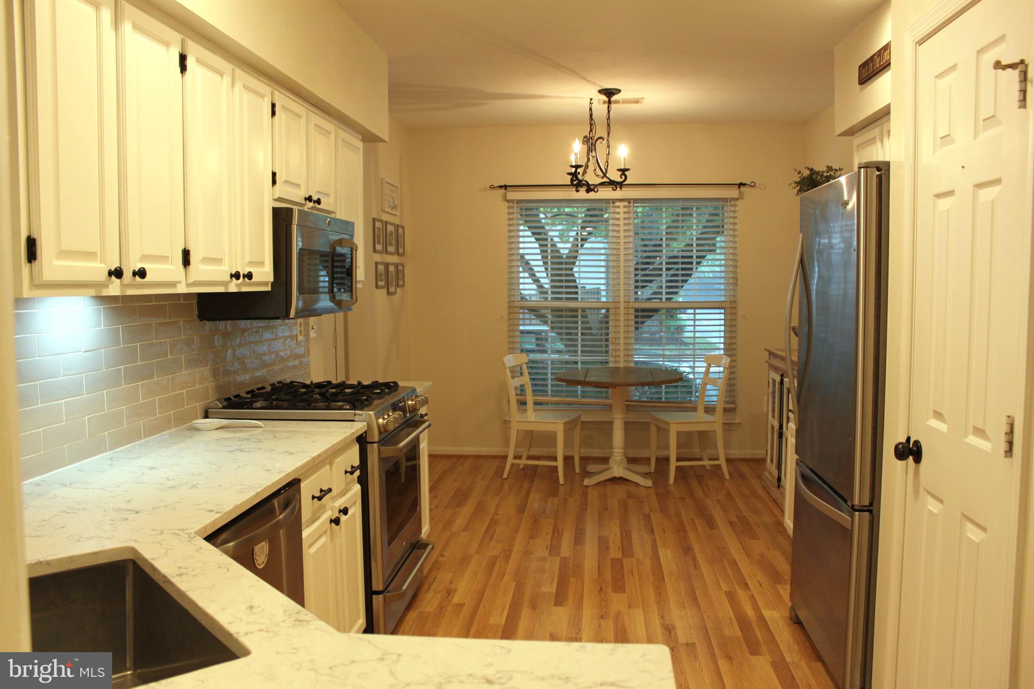 LIFESTYLE AT SULLY STATION - Residential