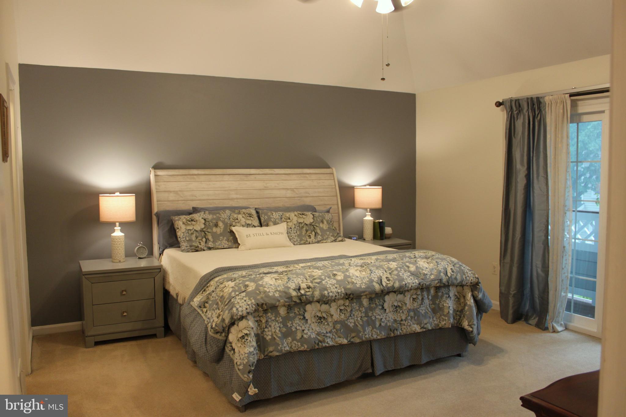 LIFESTYLE AT SULLY STATION - Residential