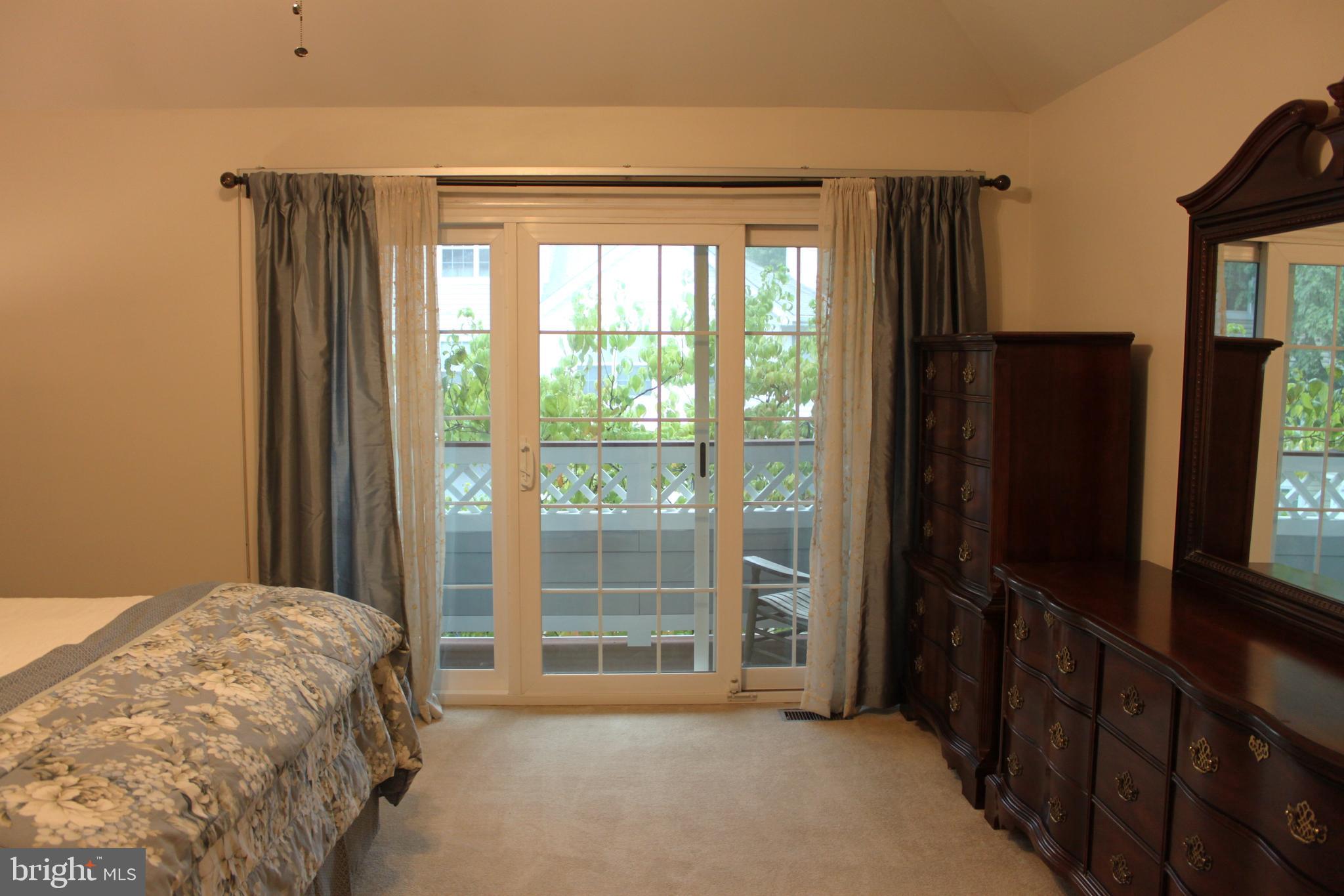 LIFESTYLE AT SULLY STATION - Residential