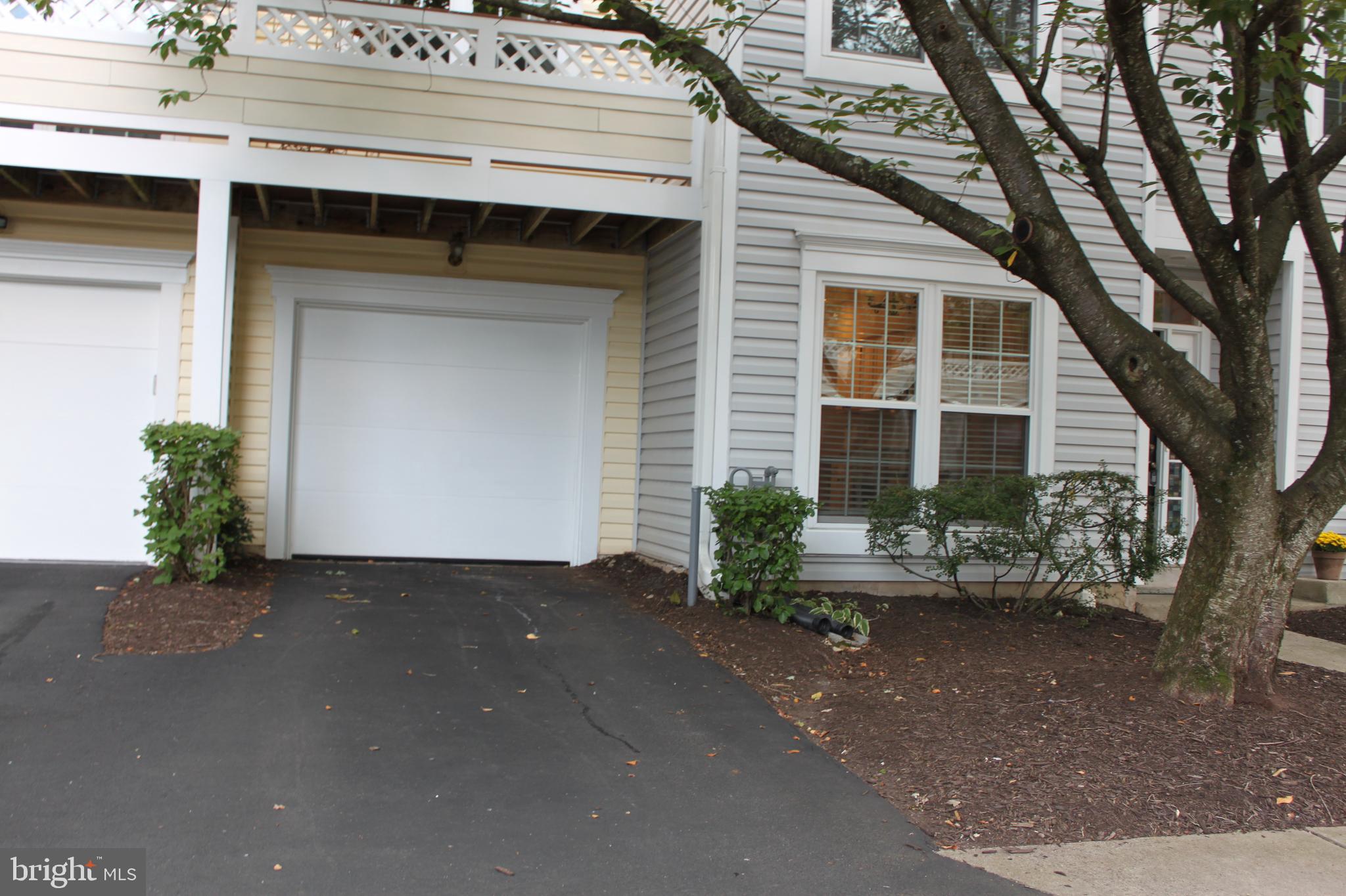 LIFESTYLE AT SULLY STATION - Residential