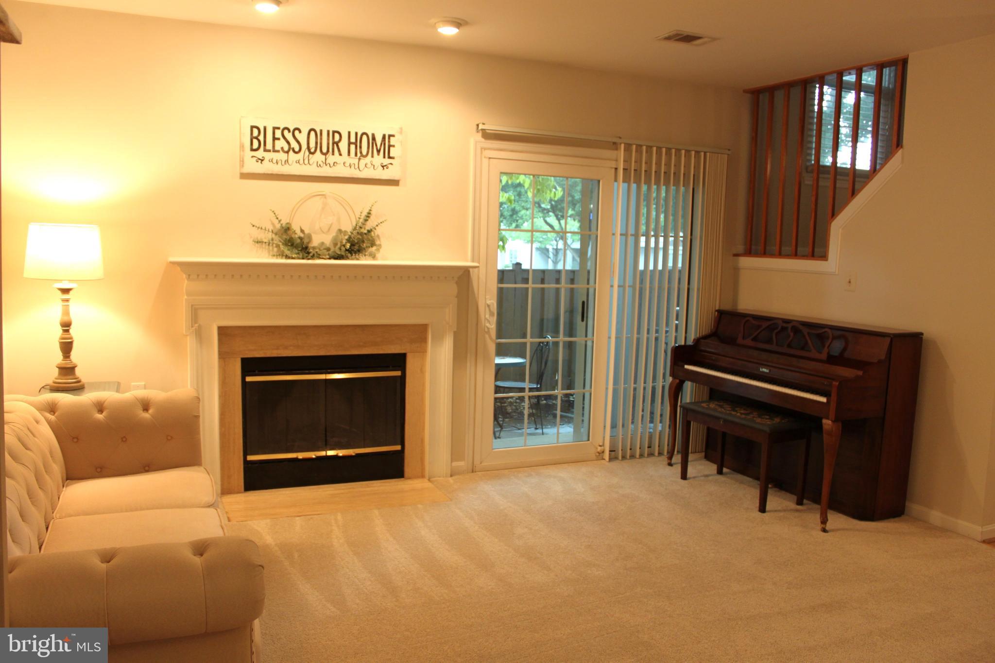 LIFESTYLE AT SULLY STATION - Residential