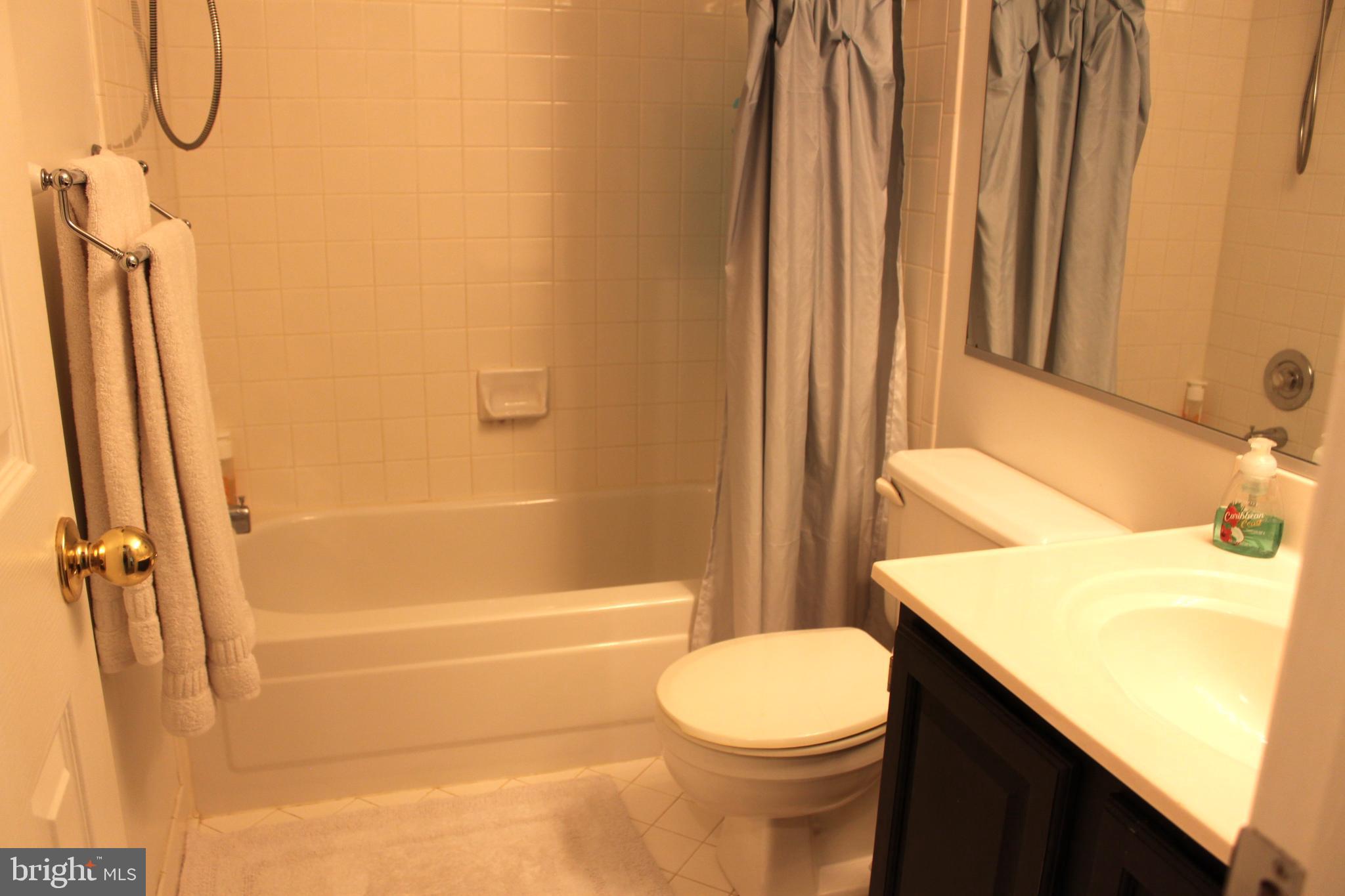 LIFESTYLE AT SULLY STATION - Residential