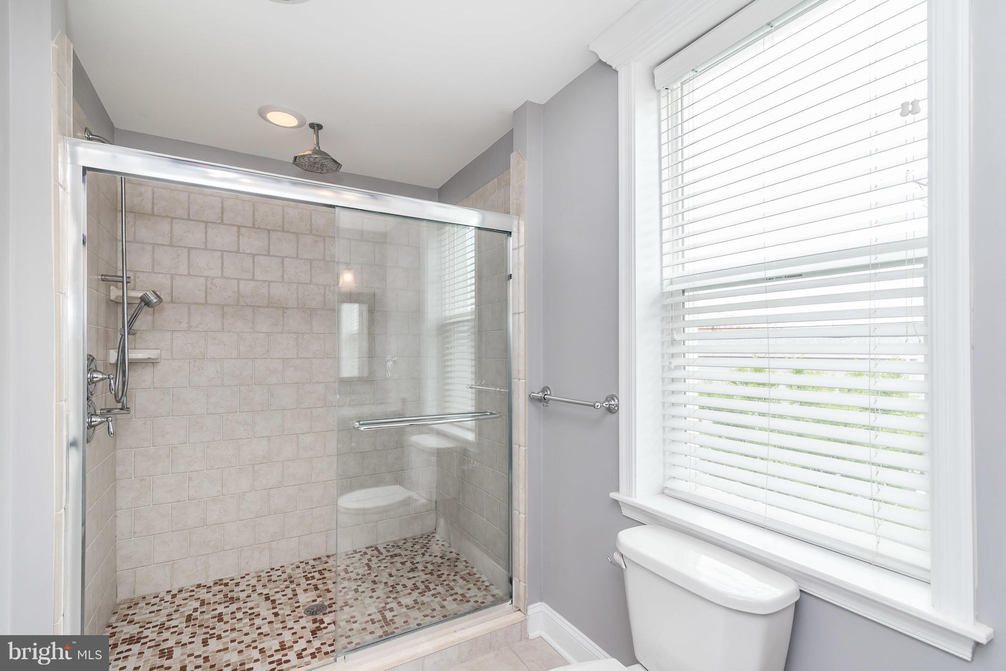 LOCUST POINT - Residential