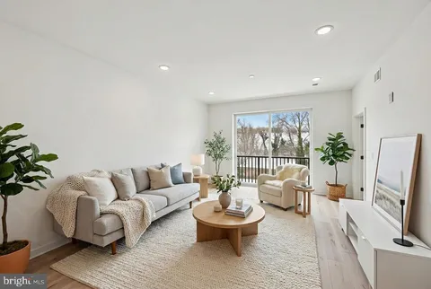 23 Rock Hill Road Unit 213, Bala Cynwyd, PA MLS: PAMC2168412