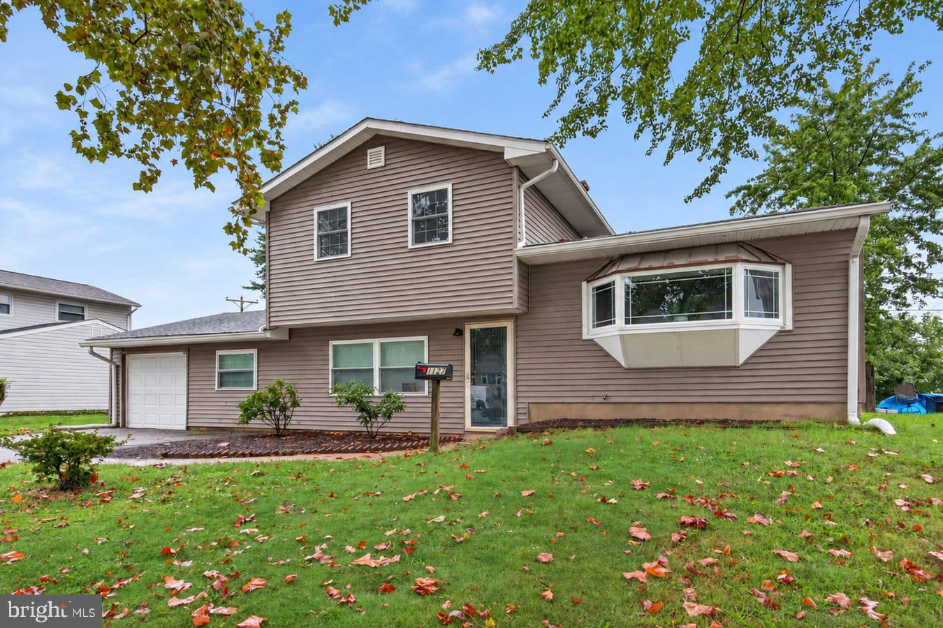 1127 GREENTREE ROAD