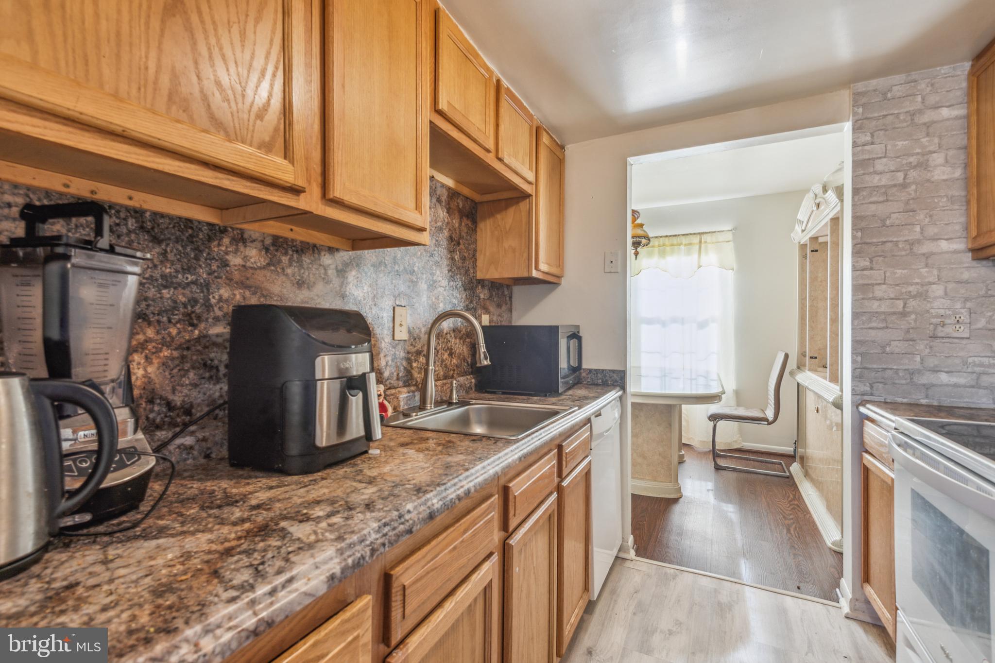 SPRING MEADOWS CONDO - Residential