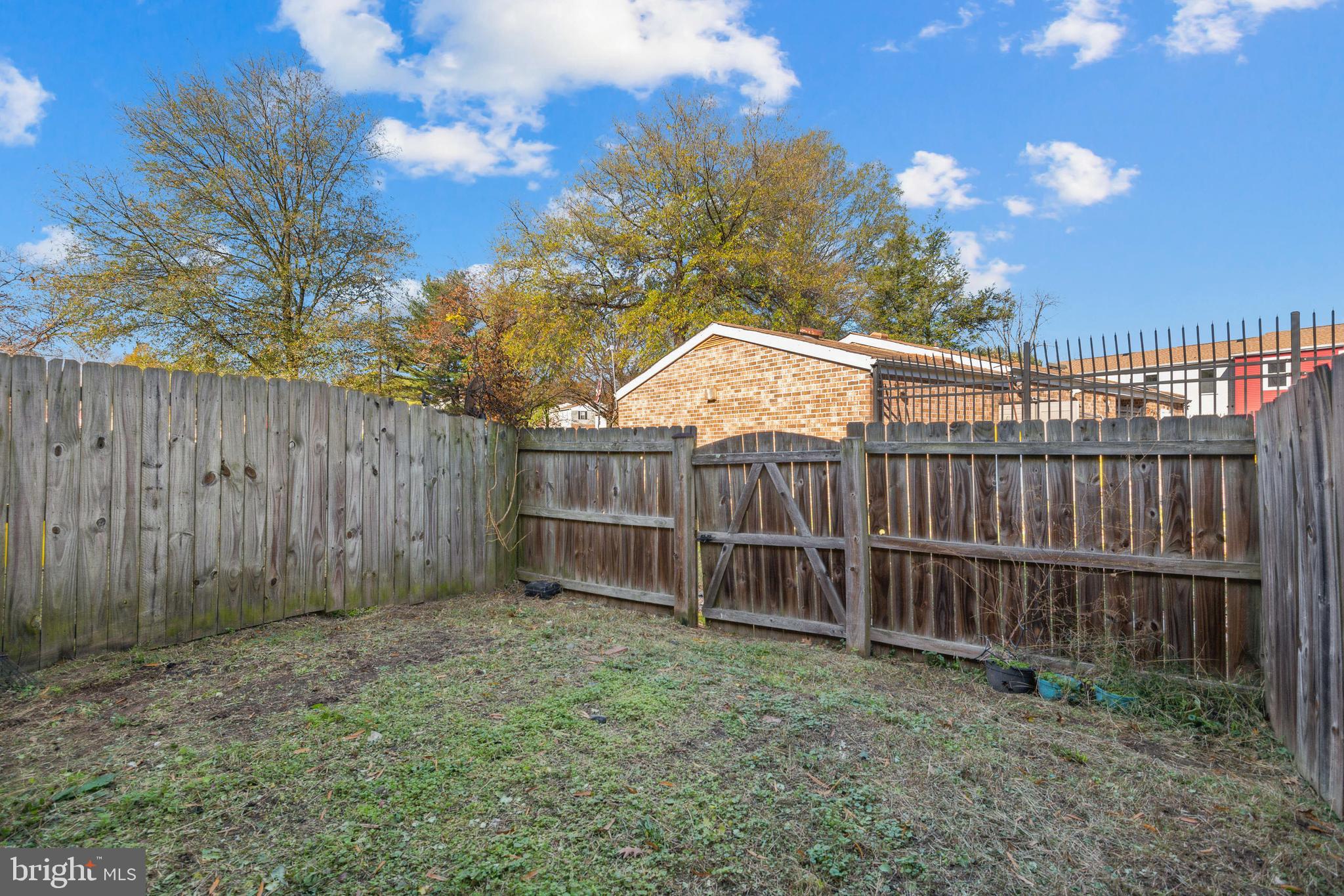 SPRING MEADOWS CONDO - Residential