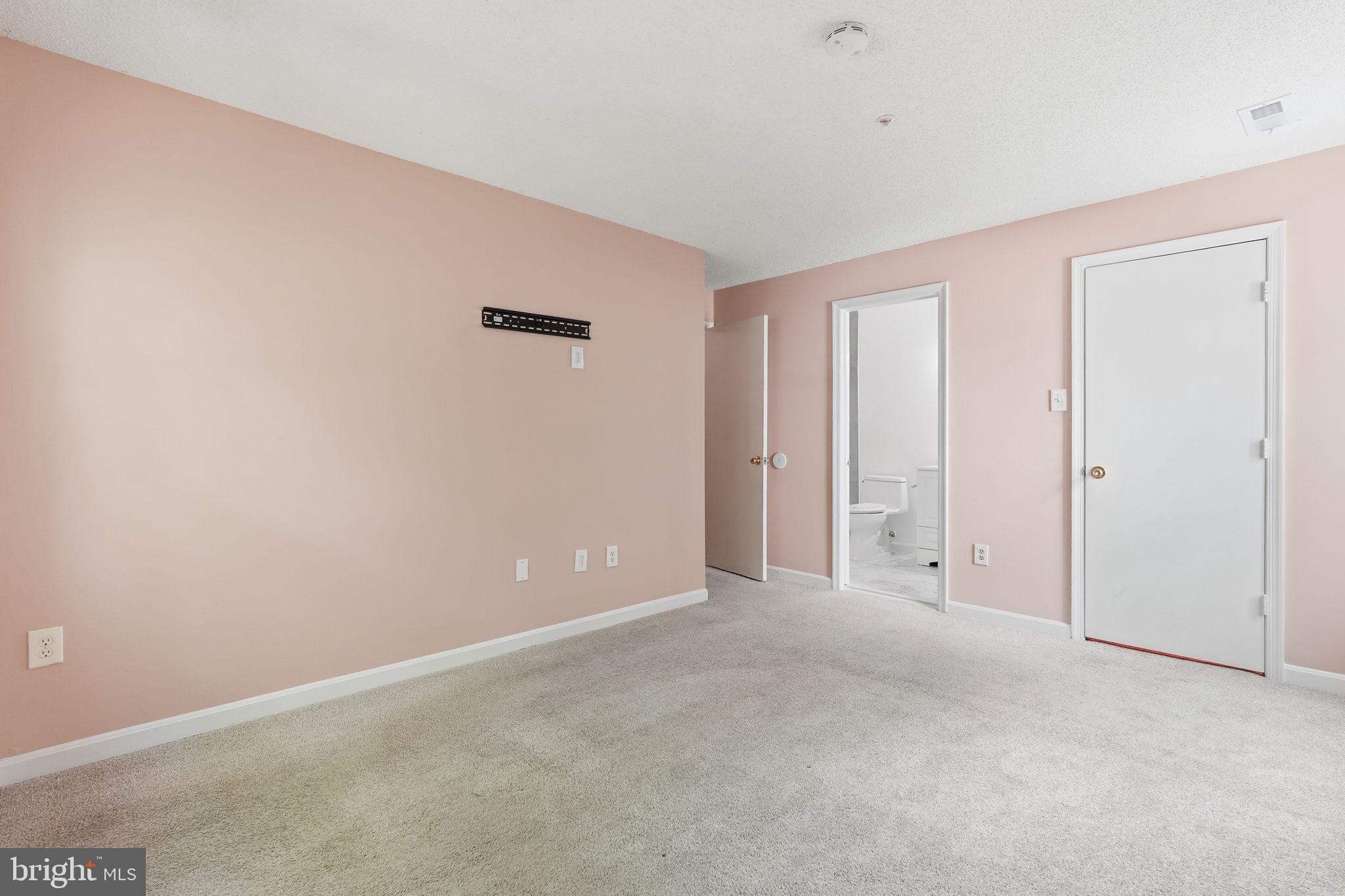 WINTERGATE AT LONGMEAD CROSSING - Residential