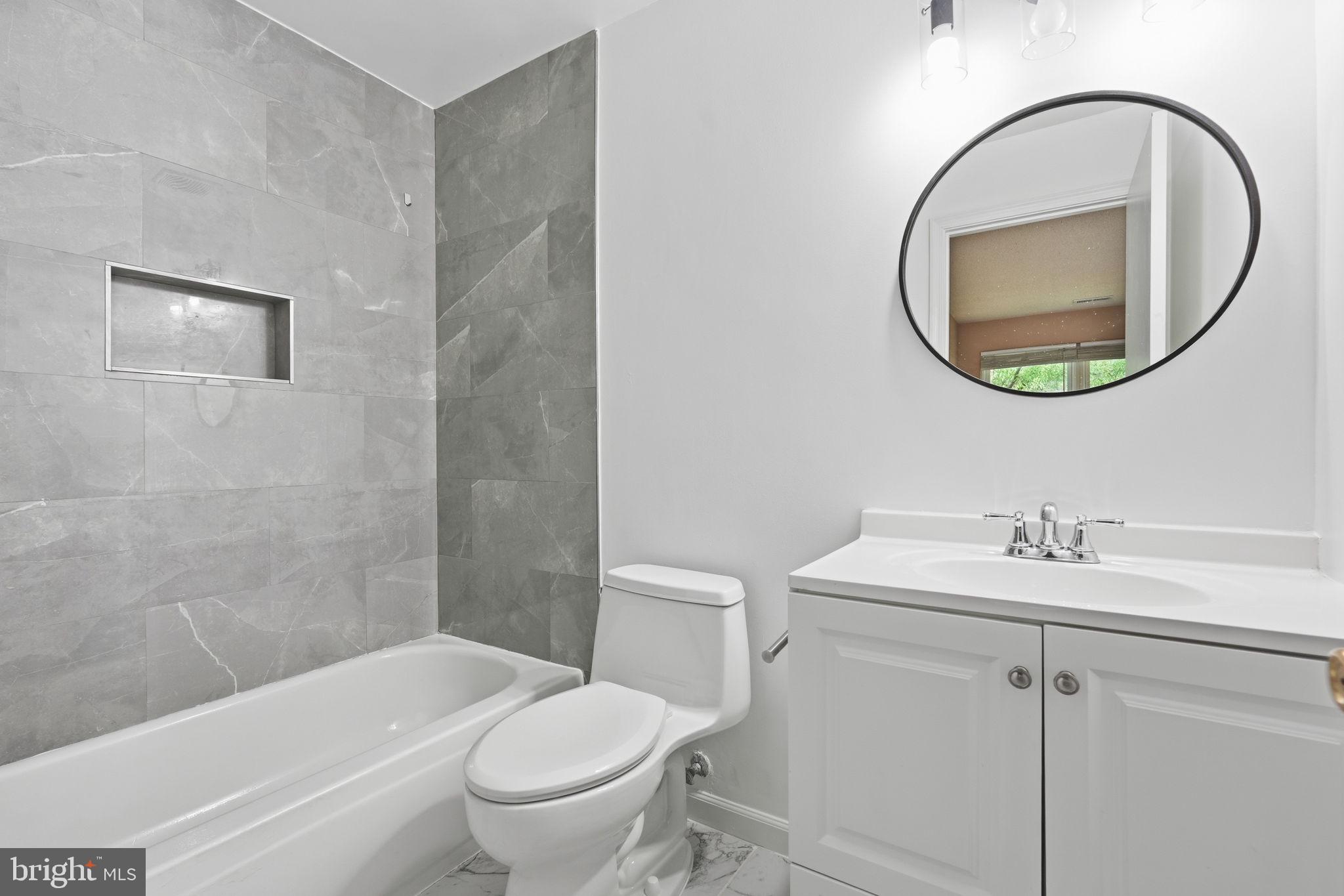 WINTERGATE AT LONGMEAD CROSSING - Residential