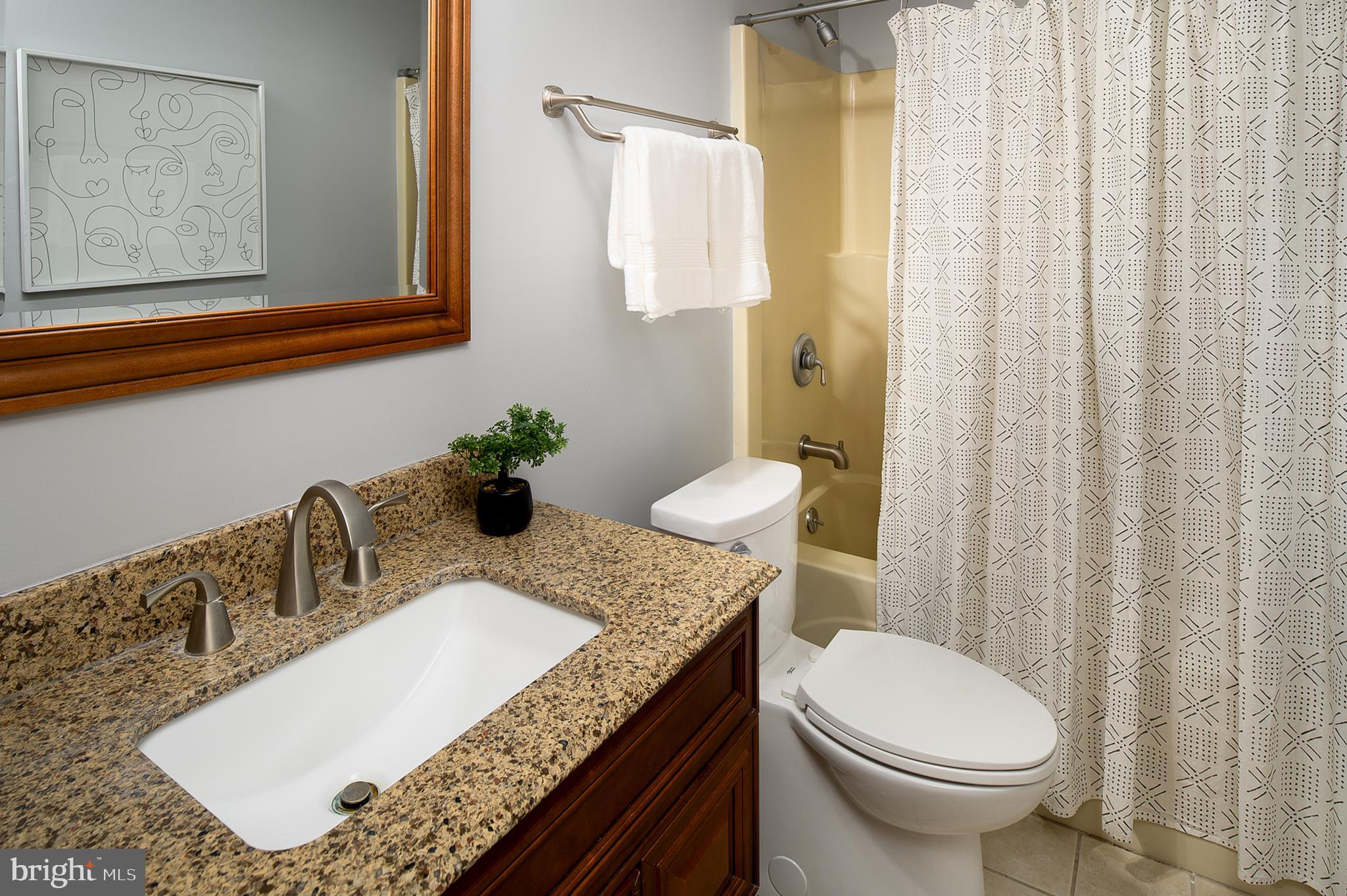 GREEN ACRES - Residential