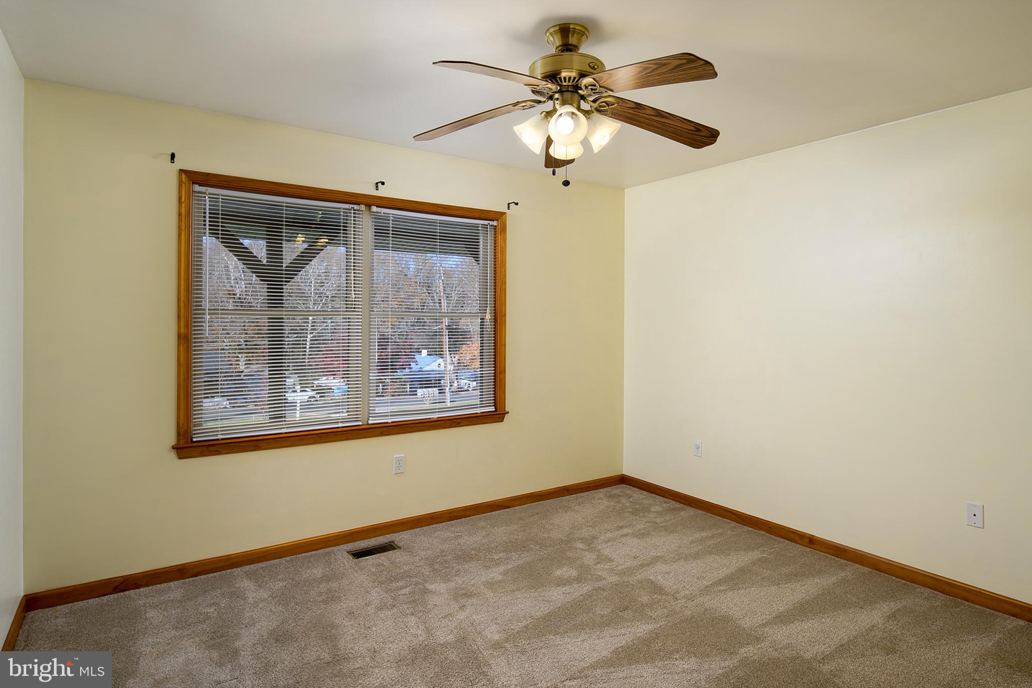 GREEN ACRES - Residential