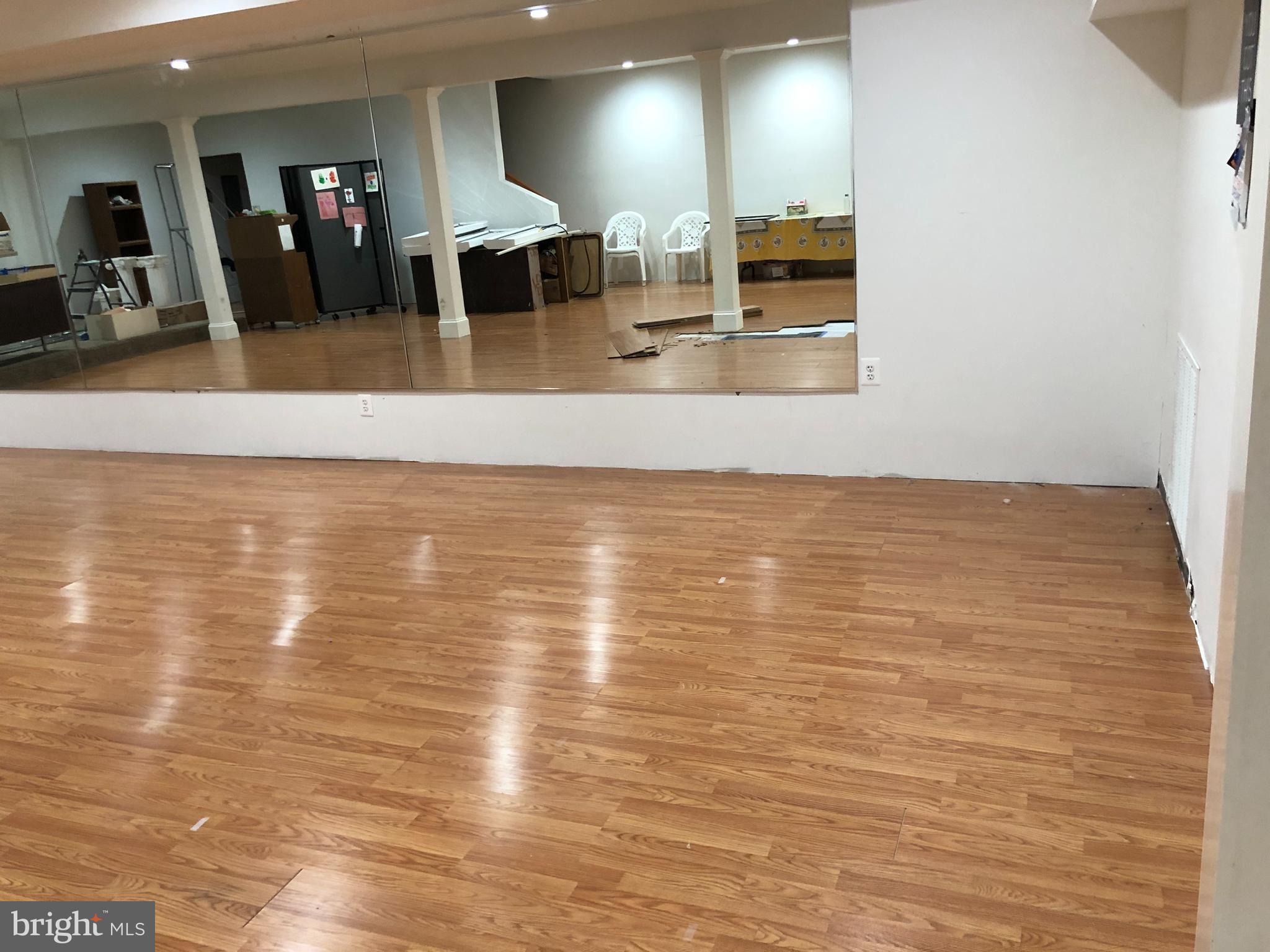 1323 SHEPARD DRIVE I