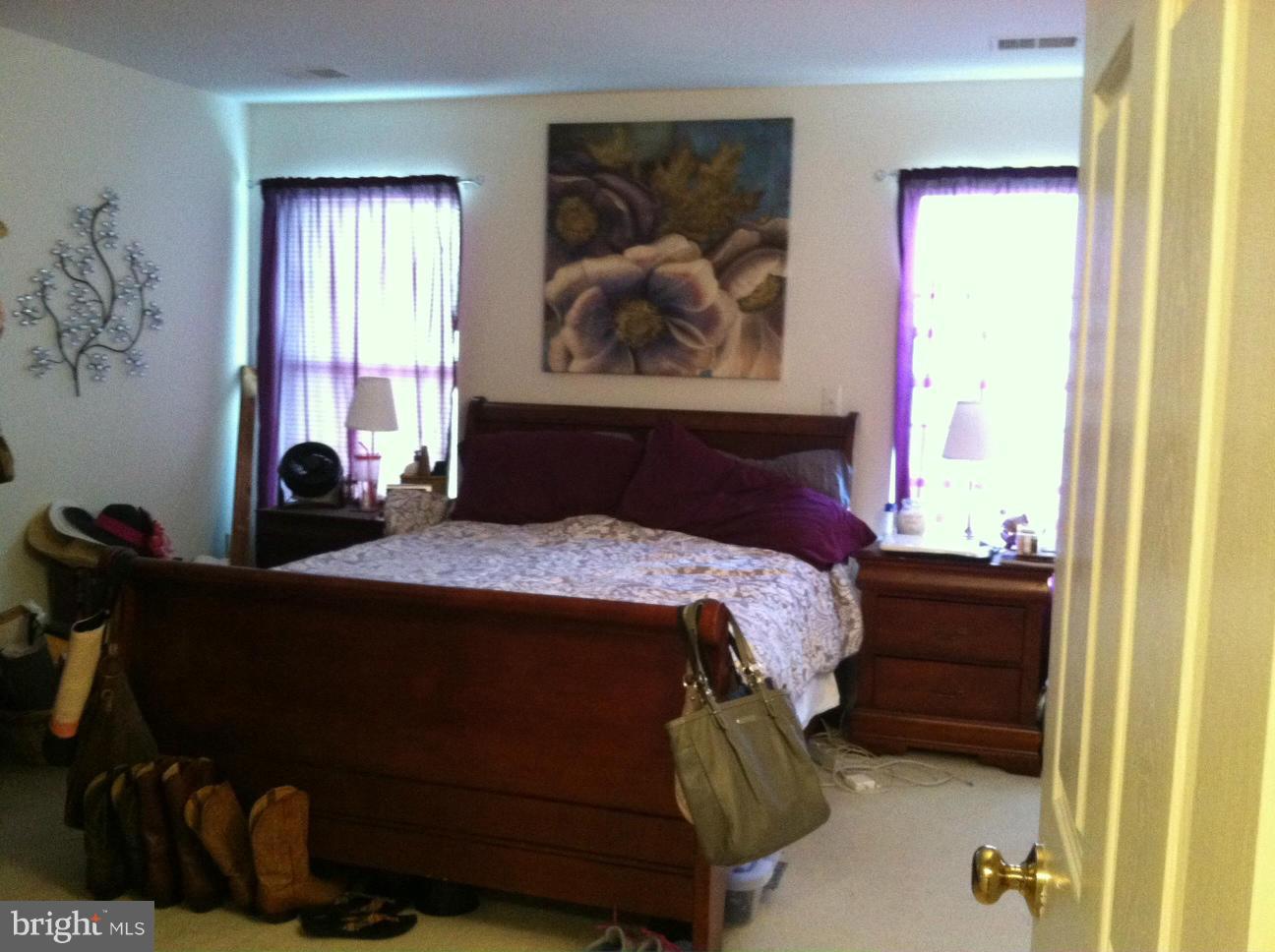 FAIR LAKES LAND BAY - Residential Lease