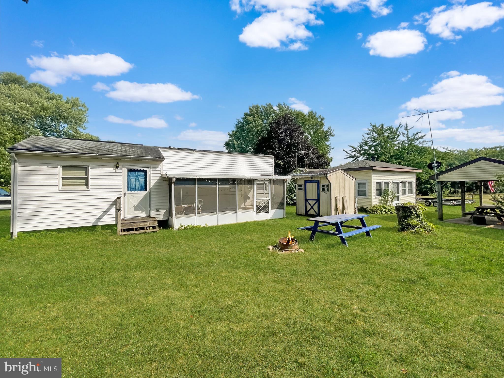 INDIAN ACRES - Residential