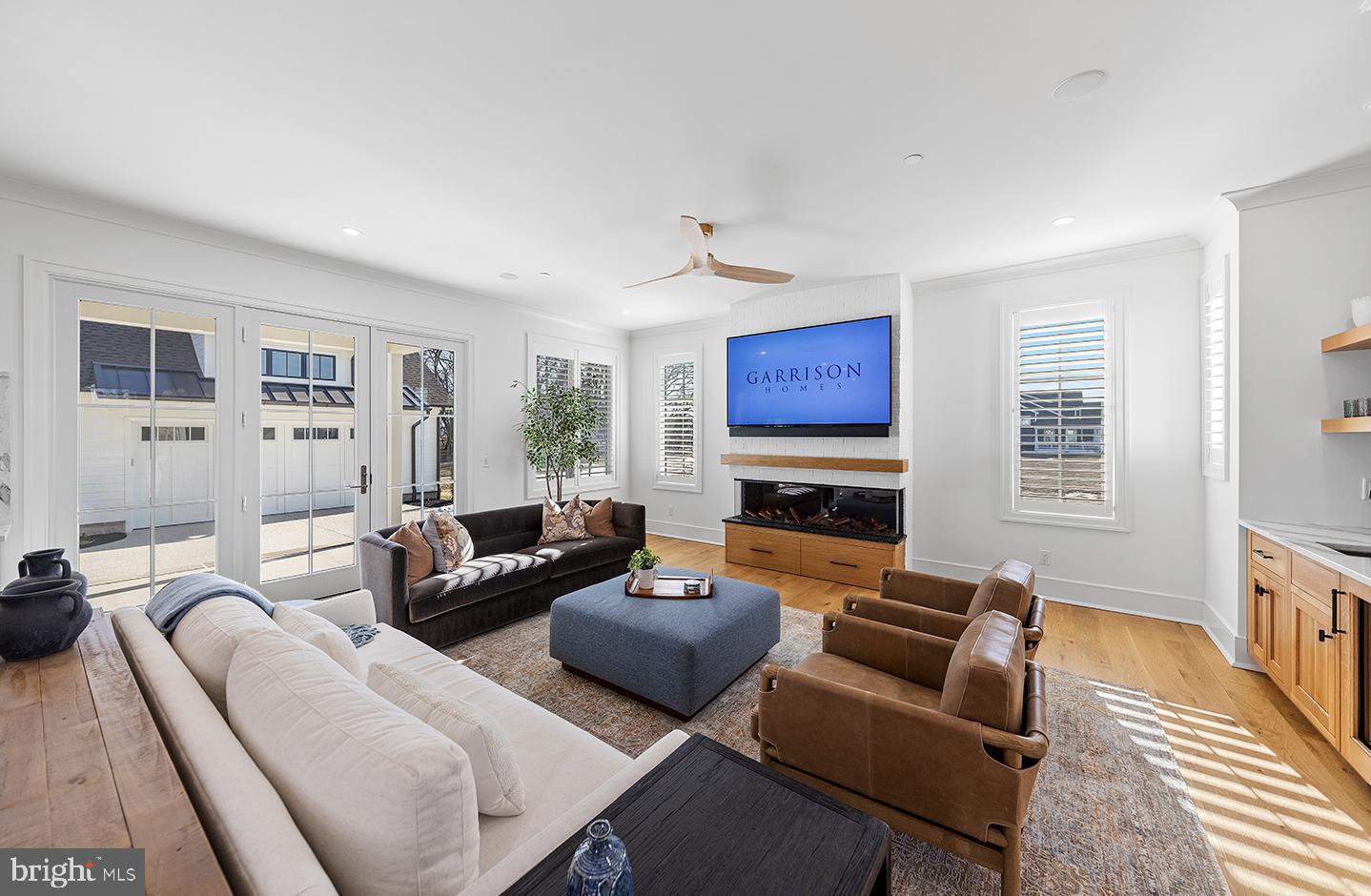 OLDE TOWN - Residential