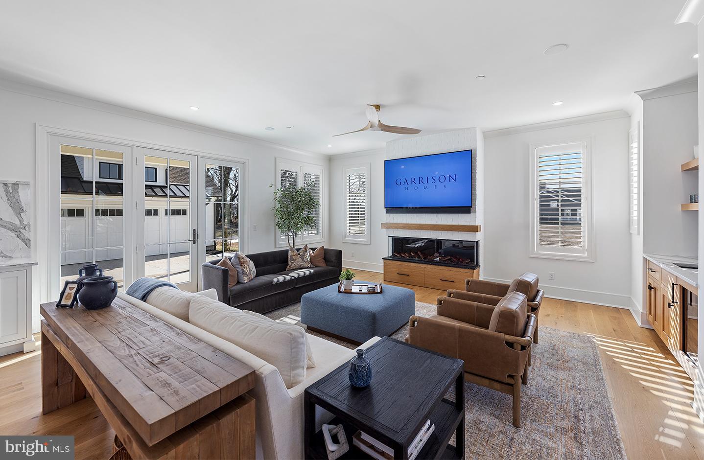 OLDE TOWN - Residential