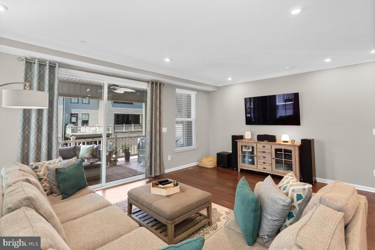 WESTMOORE AT MOOREFIELD - Residential Lease