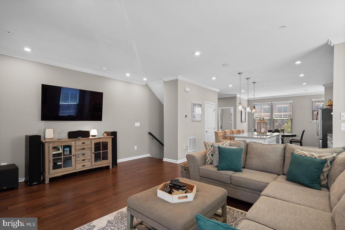 WESTMOORE AT MOOREFIELD - Residential Lease