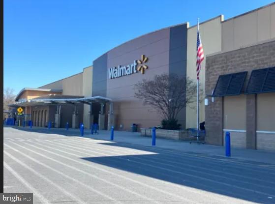 CROMWELL FOUNTAIN - Residential Lease