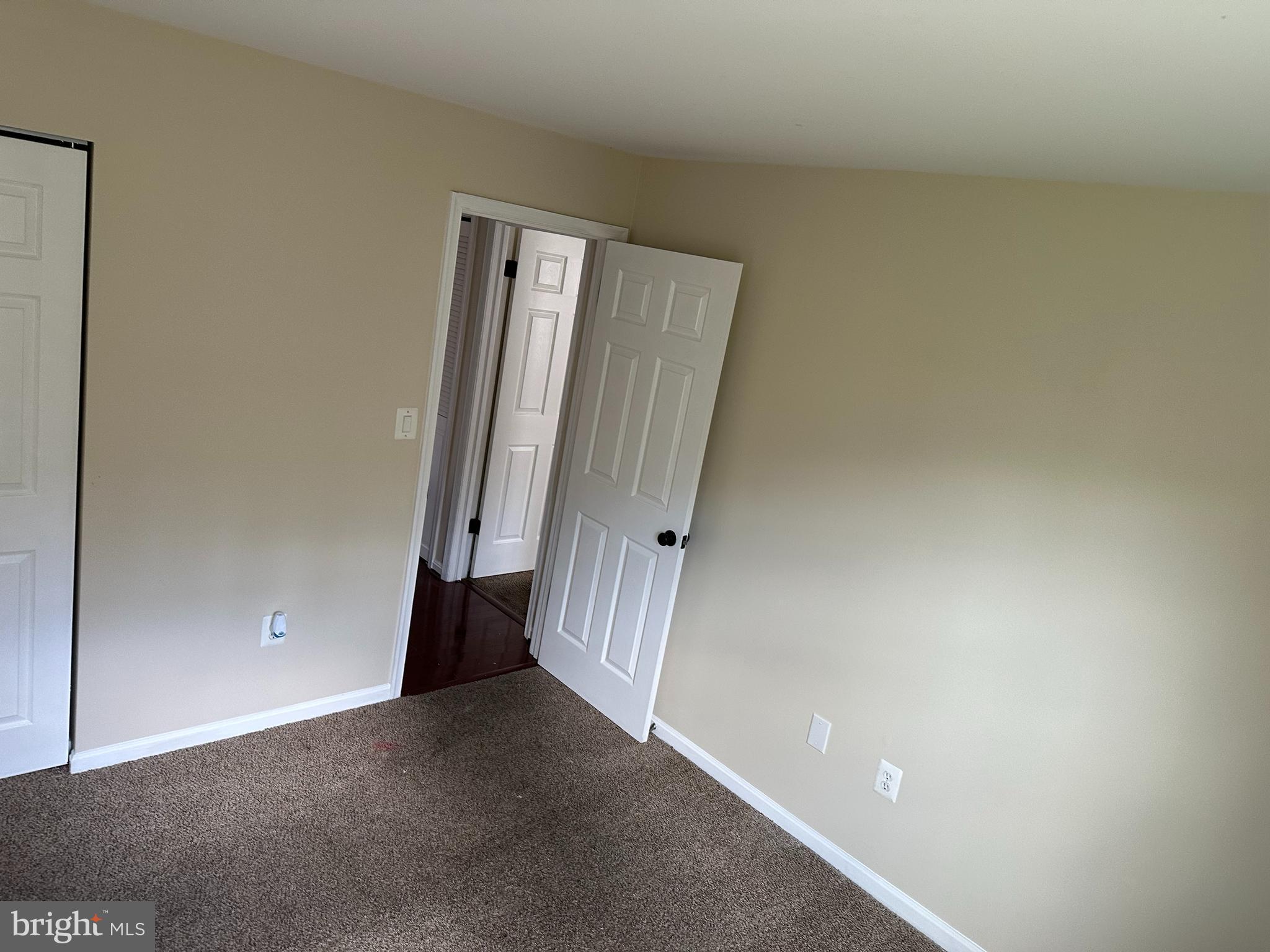 CROMWELL FOUNTAIN - Residential Lease