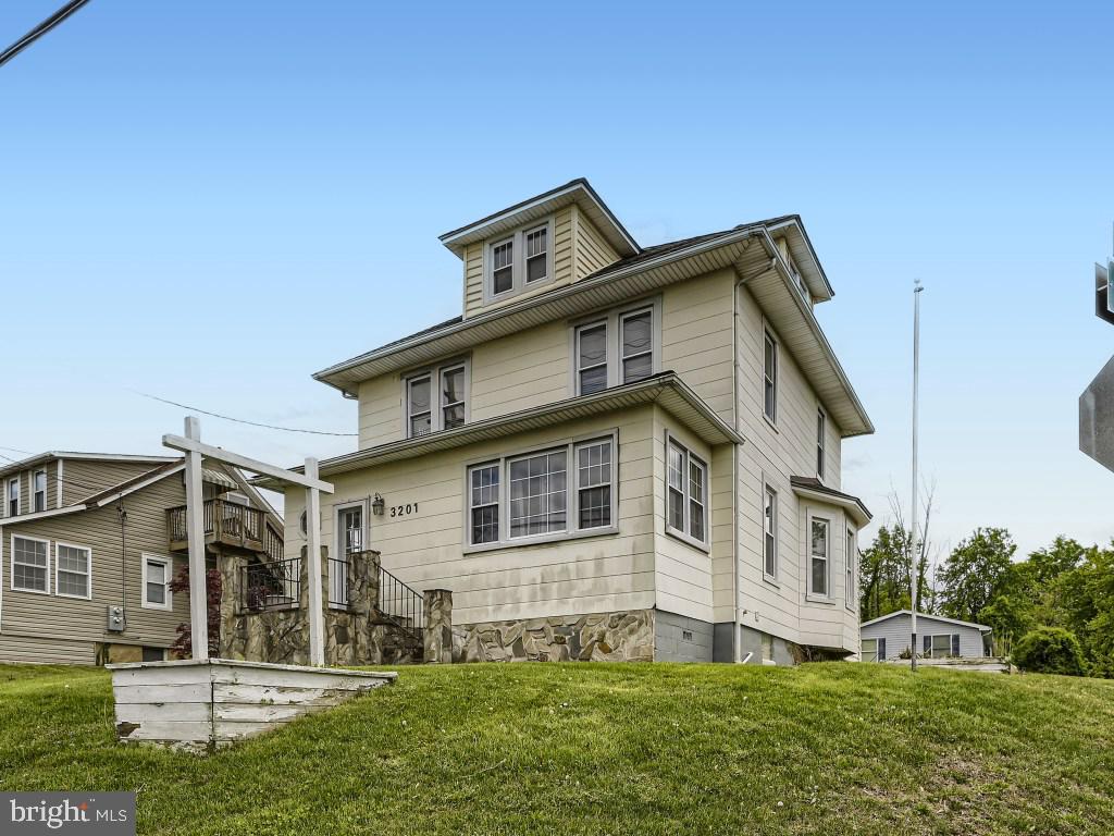 CARNEY - Residential Lease