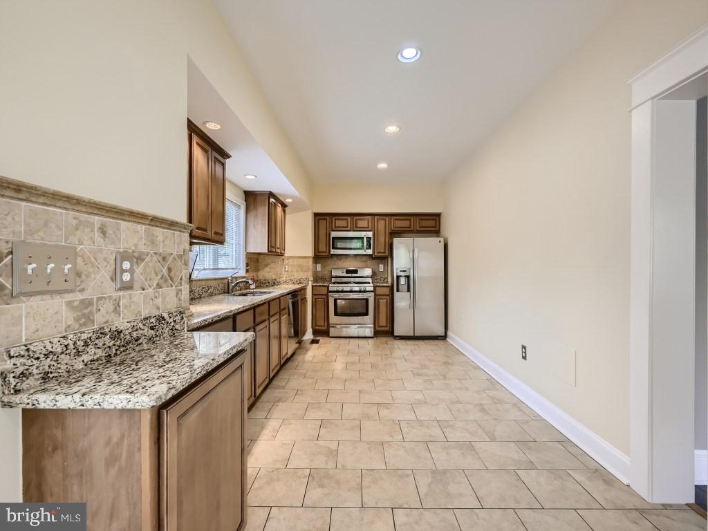 CARNEY - Residential Lease