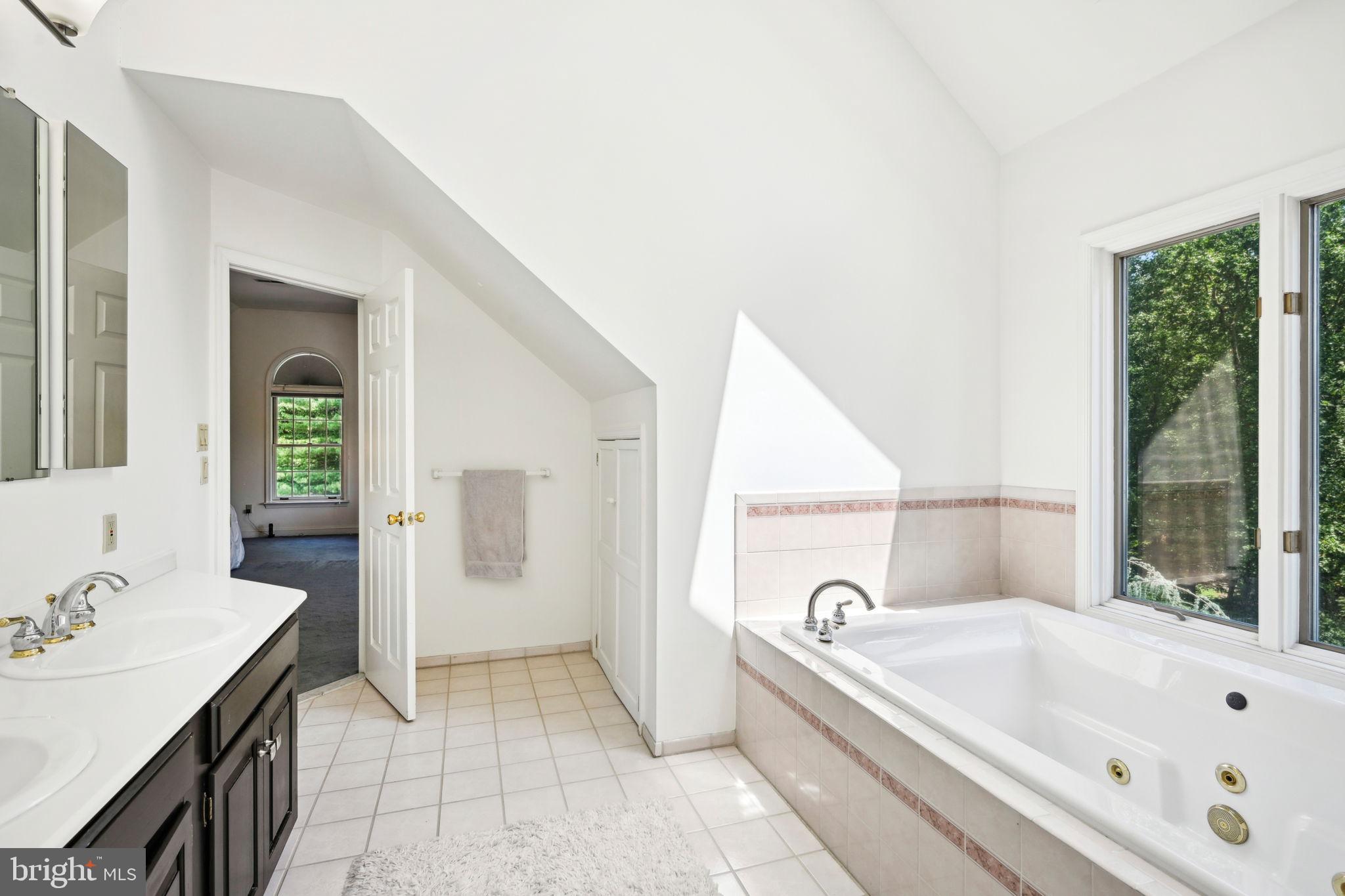 PENNOCK WOODS - Residential