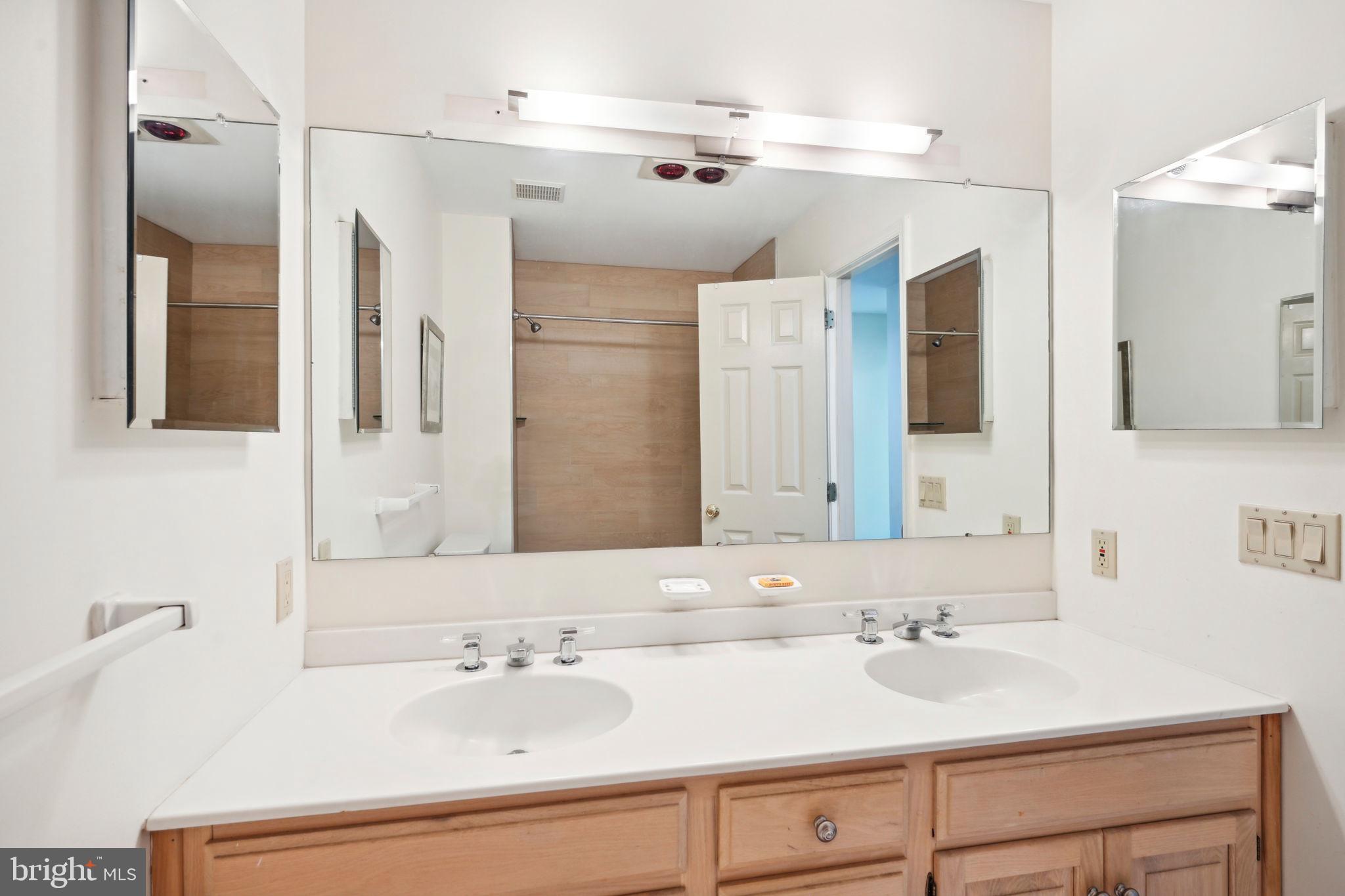 PENNOCK WOODS - Residential