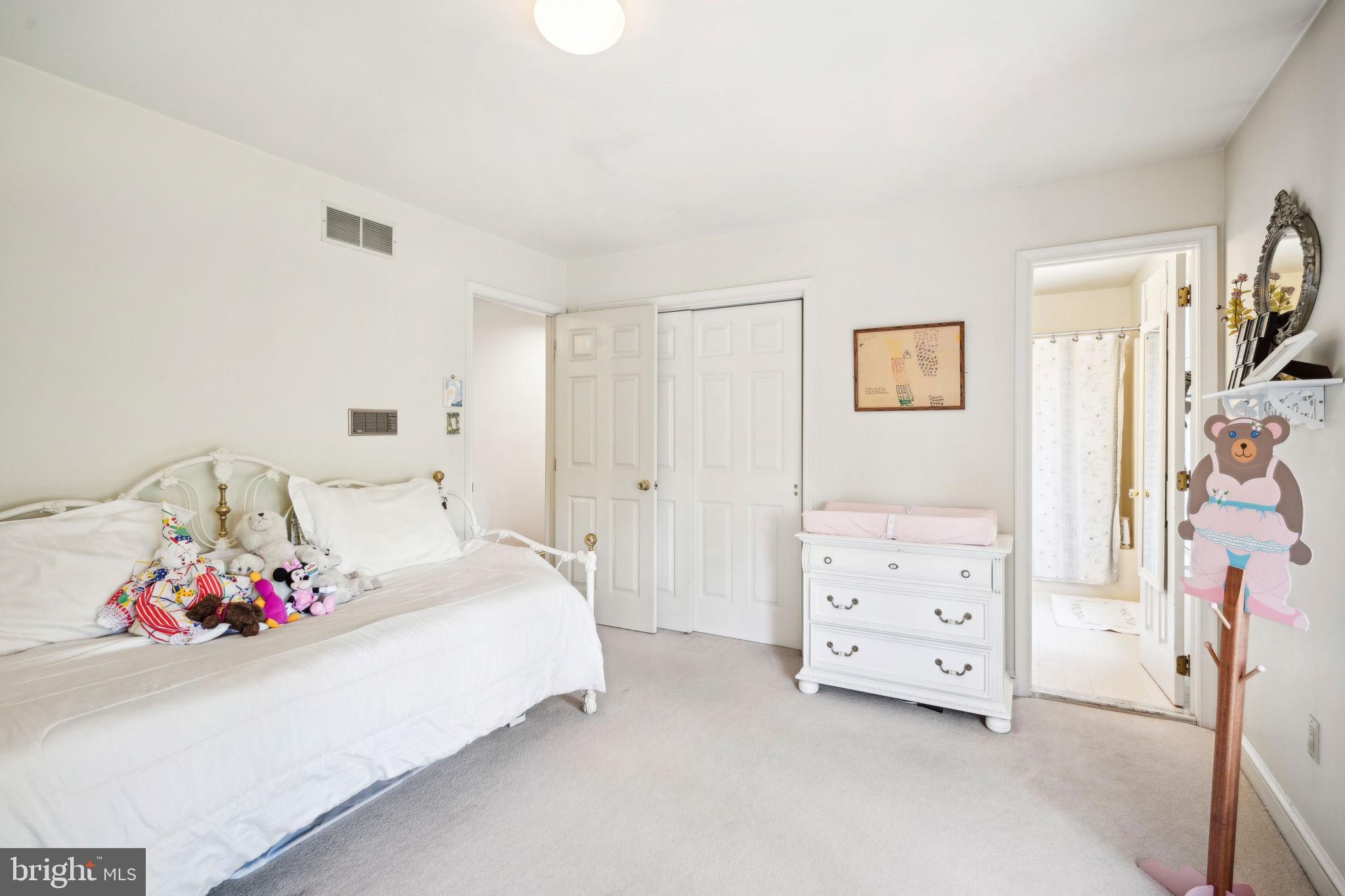 PENNOCK WOODS - Residential