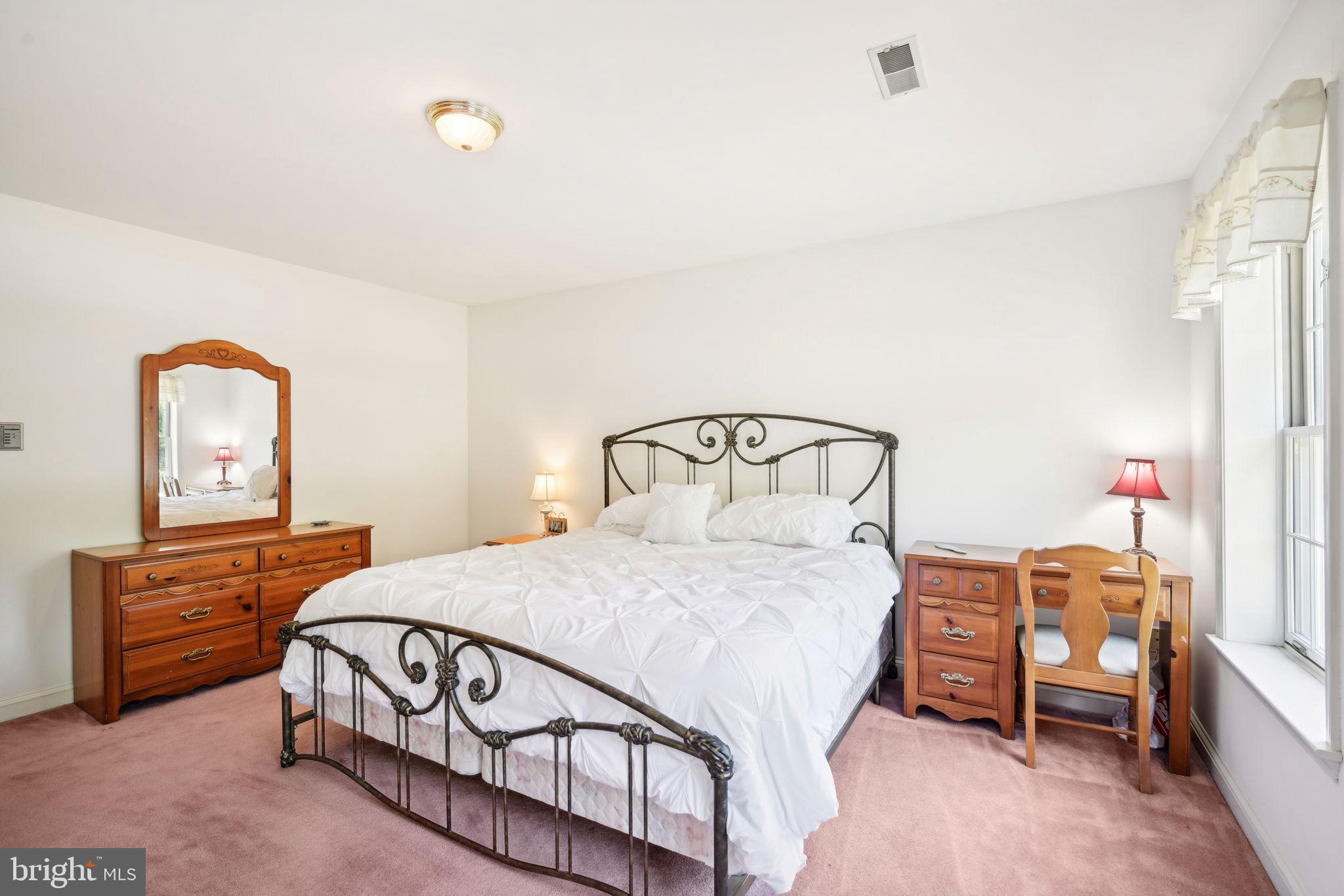 PENNOCK WOODS - Residential