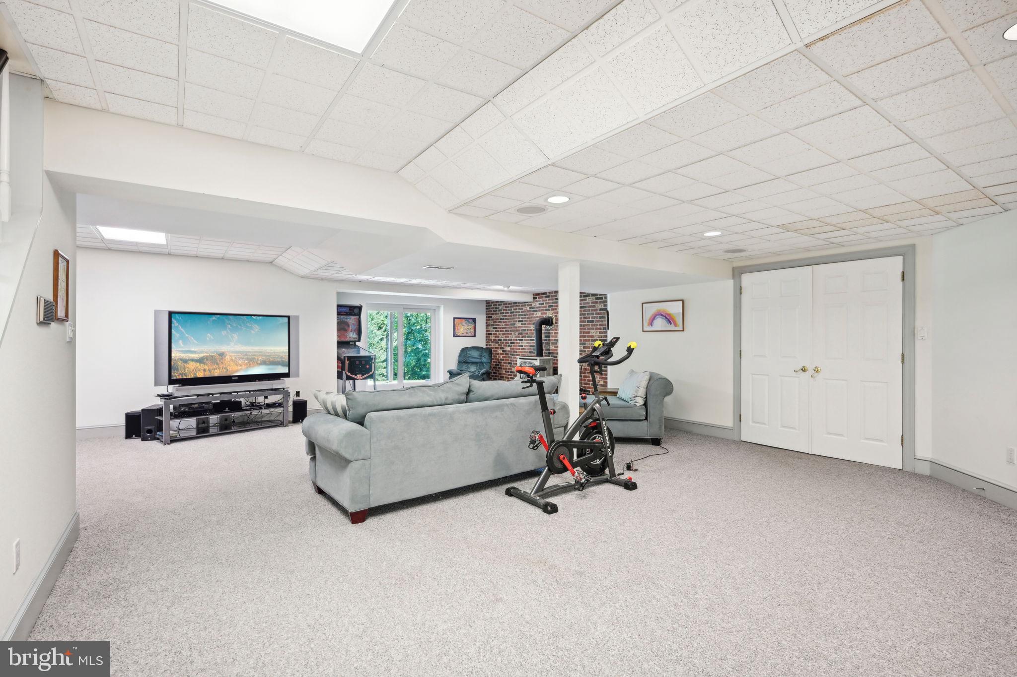 PENNOCK WOODS - Residential