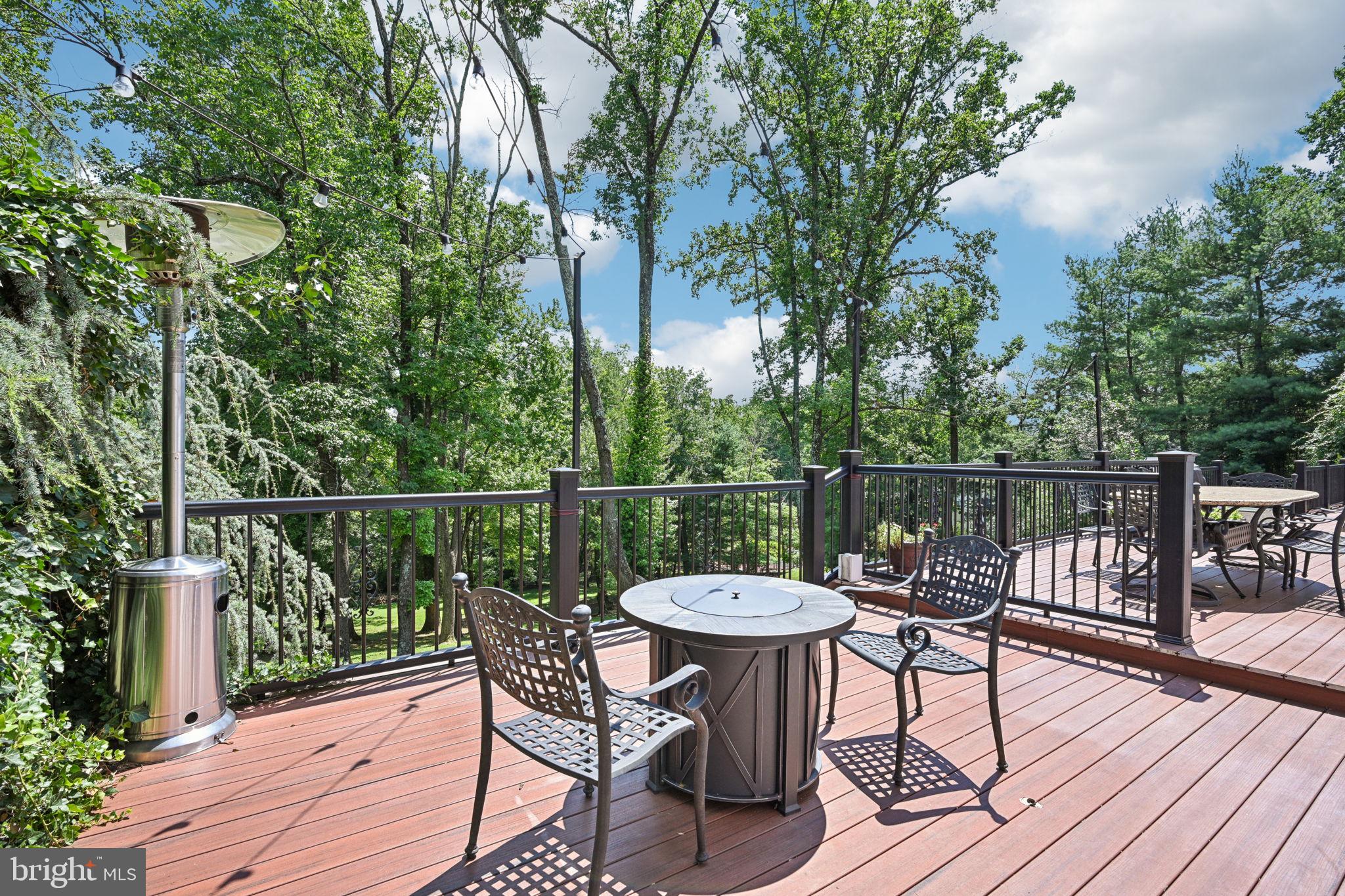 PENNOCK WOODS - Residential