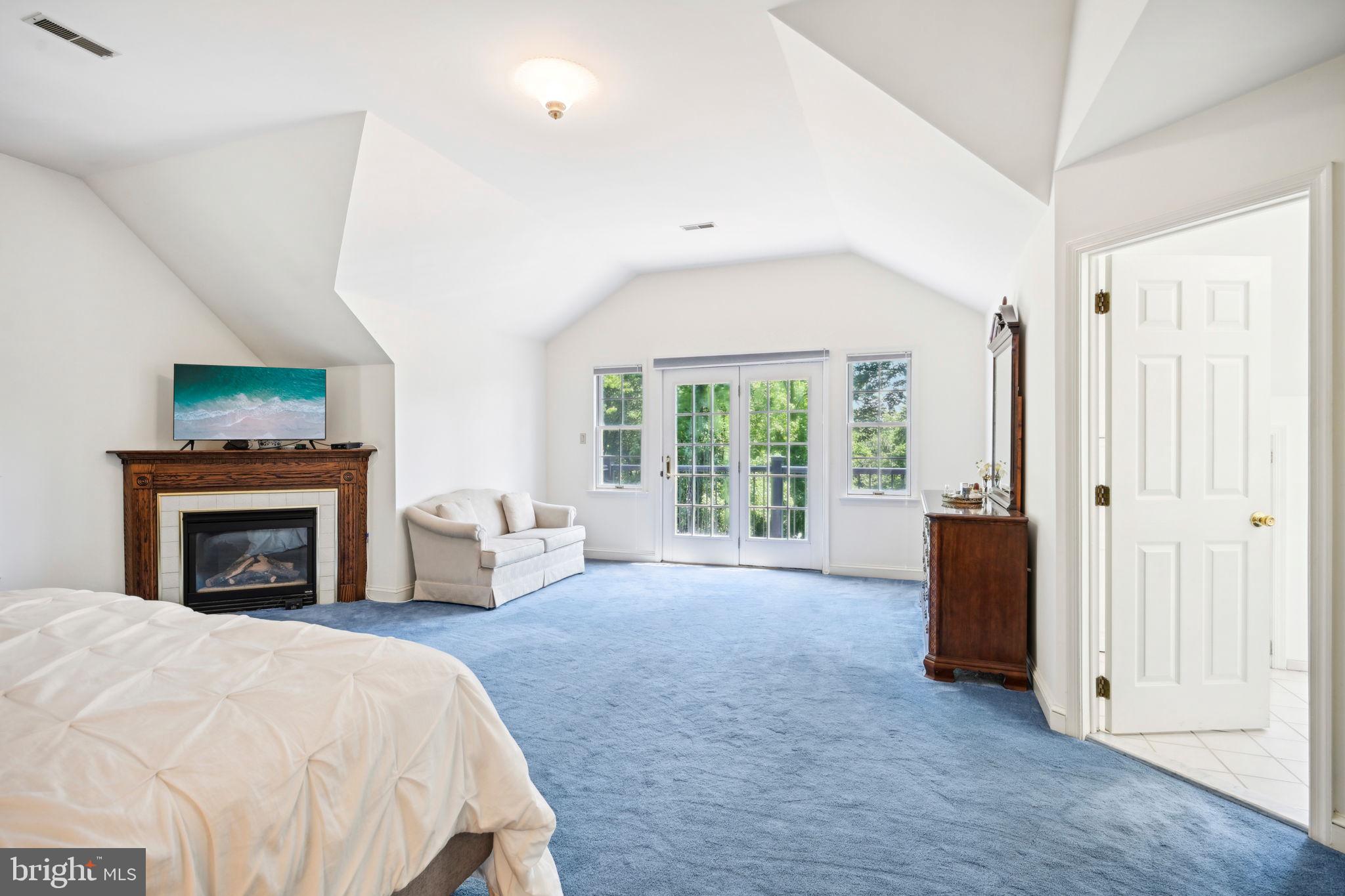 PENNOCK WOODS - Residential