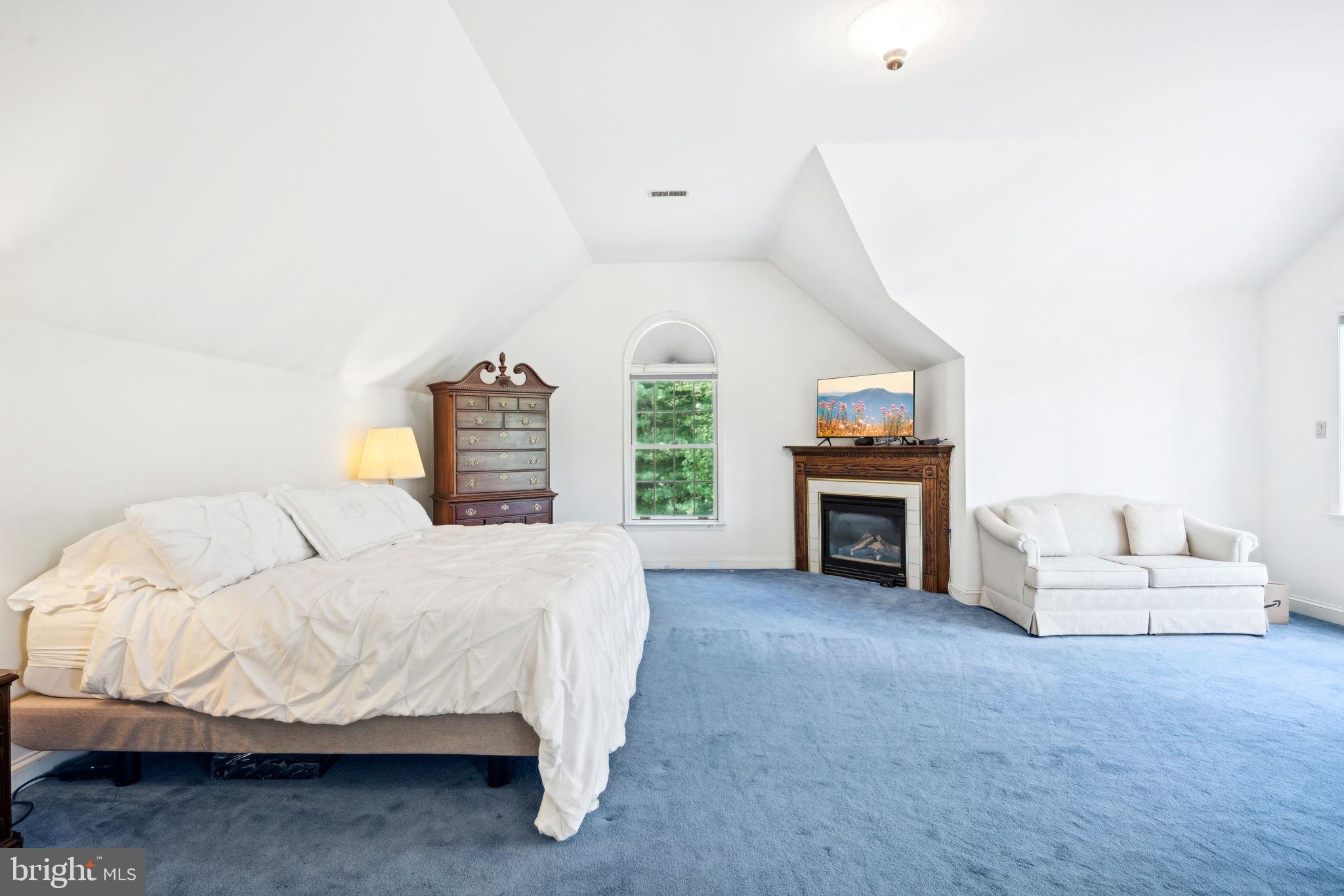 PENNOCK WOODS - Residential