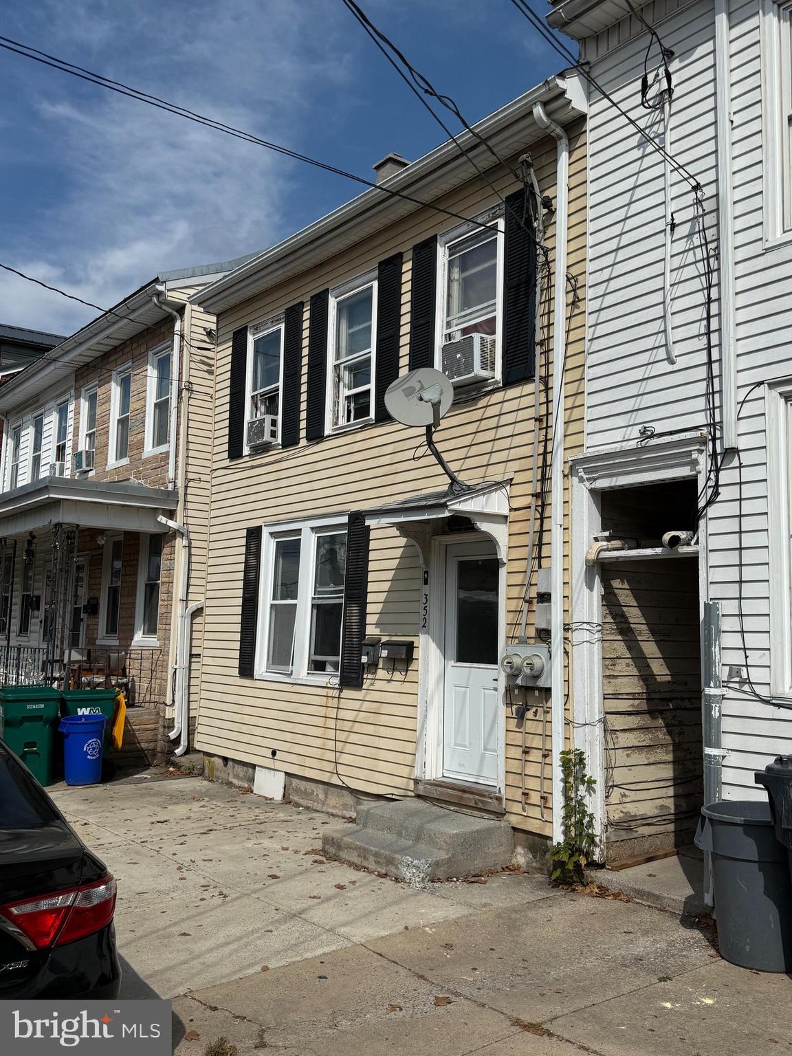 Ready to go 2-unit apartment building plus garage. This property has long term tenants in place with an annual income of $26,100 with room for improvement. Expenses are minimal since tenant pays for their own heat. Insurance $1,100, water/sewer $720 yearly, trash $680 yearly. This unit cash flows at a 9.3% cap rate with a debt coverage at 1.39% with typical 25% down.